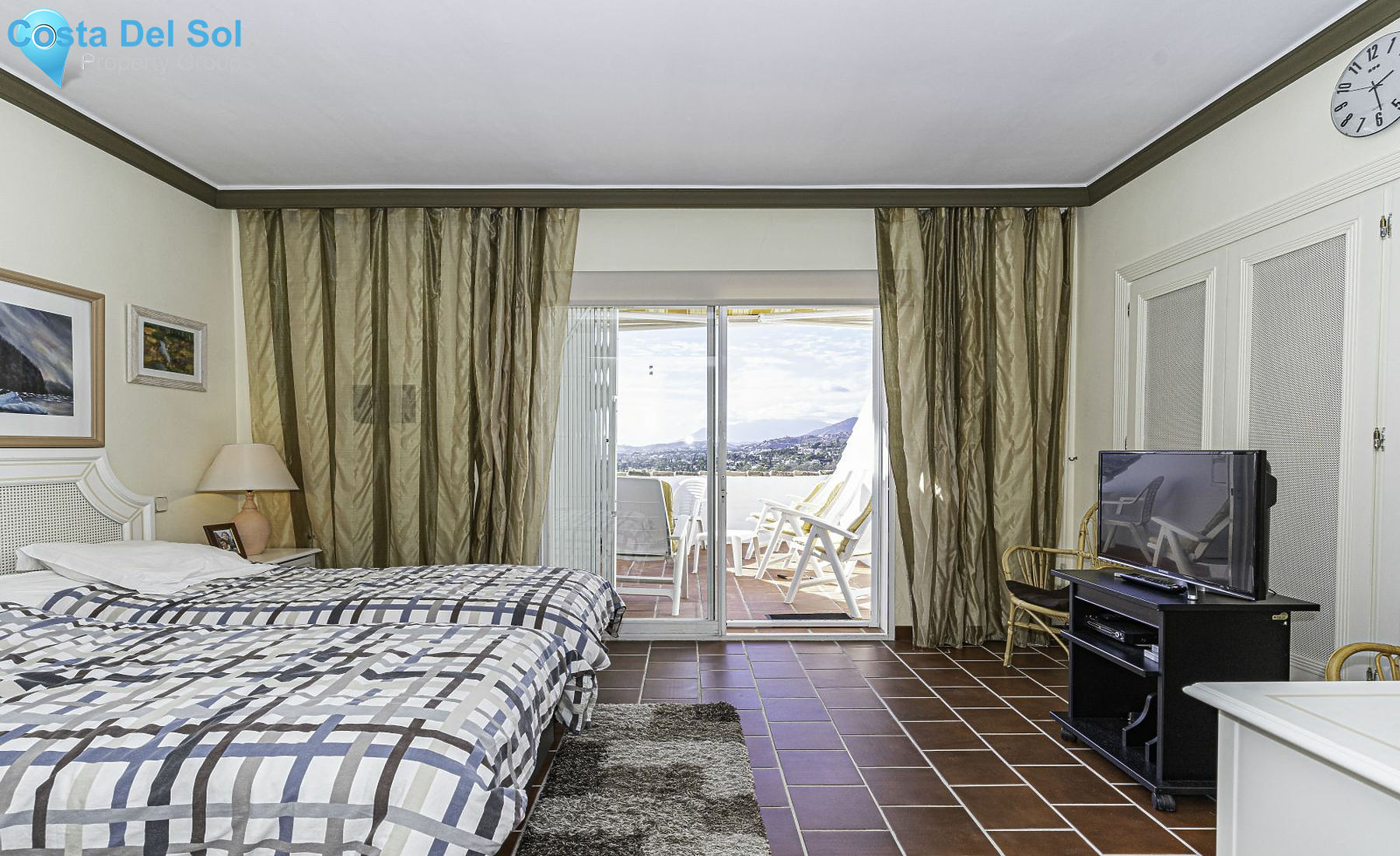 Townhouse in Nueva Andalucía-1145086