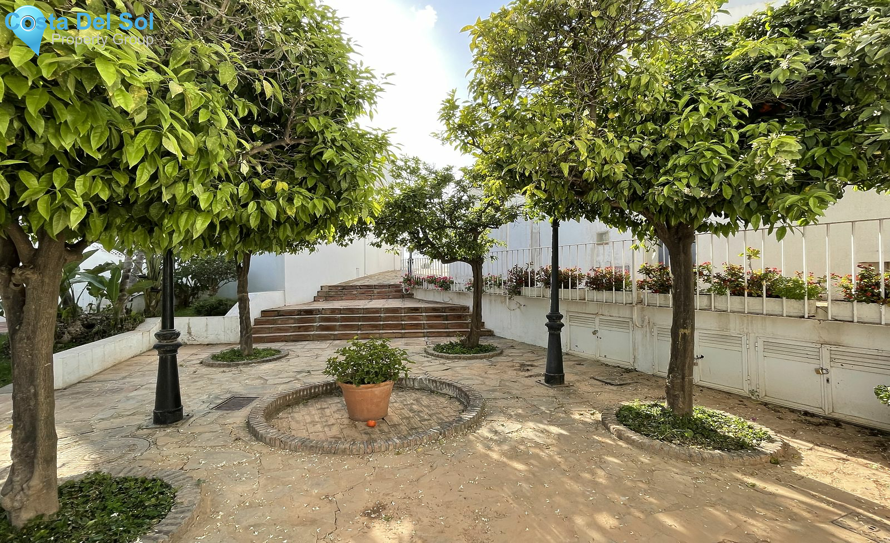 Townhouse in Nueva Andalucía-1159986