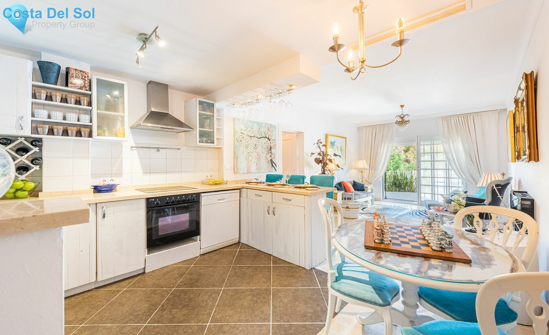 Townhouse in Nueva Andalucía-1470130