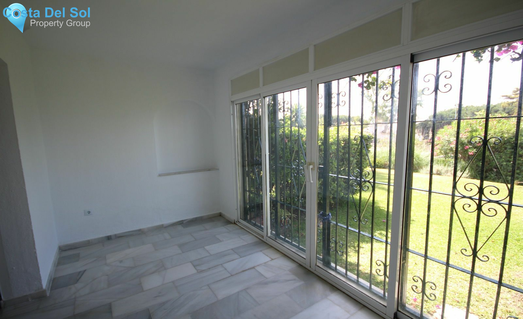 Townhouse in Riviera del Sol-1155848