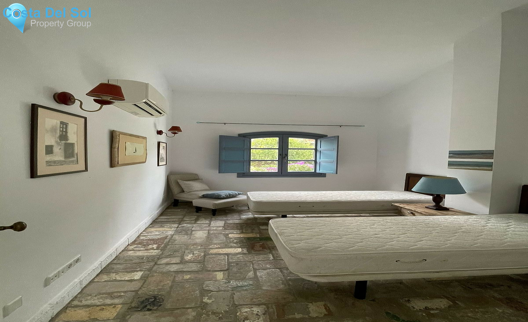 Townhouse in San Martín de Tesorillo-1509266