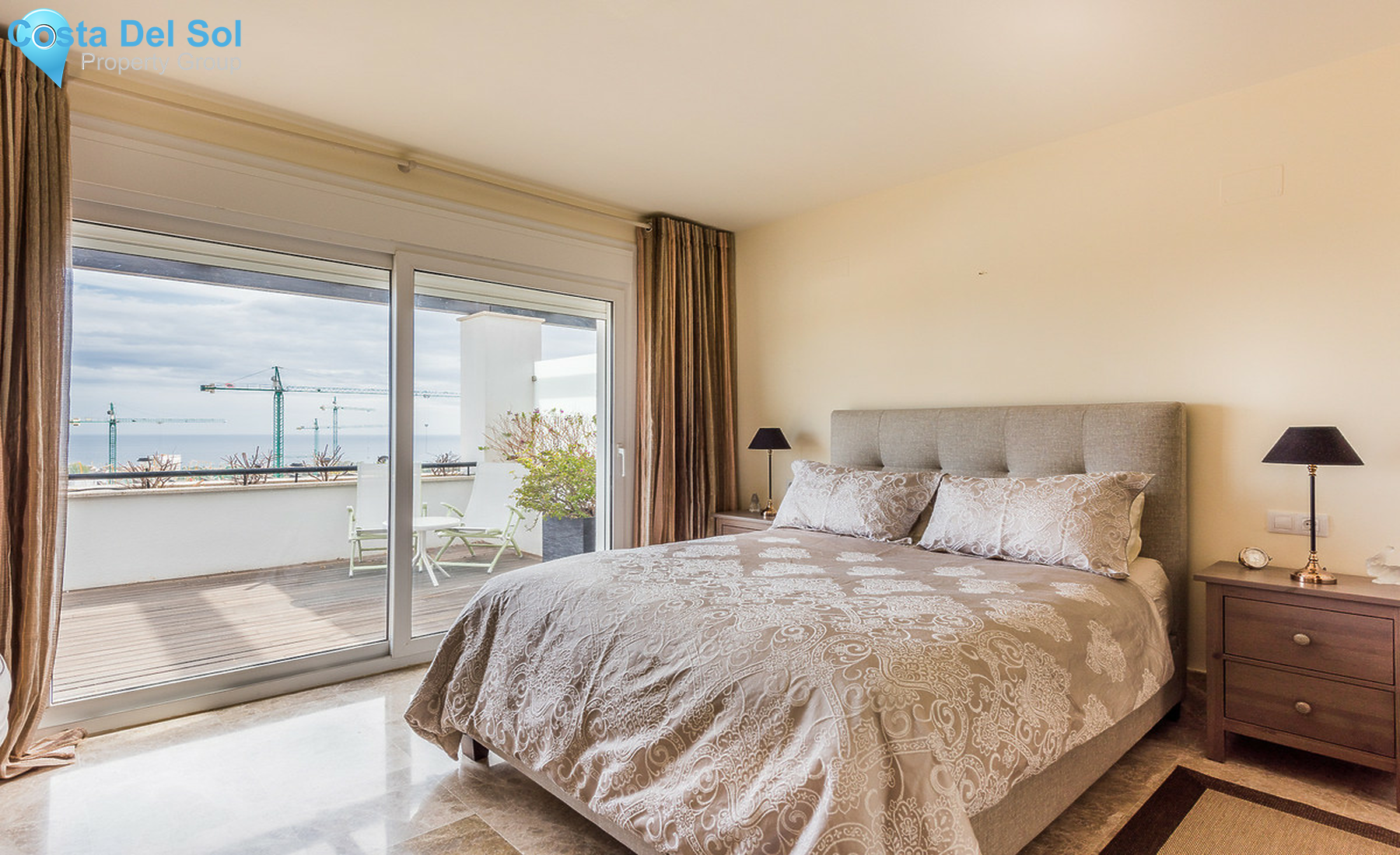 Townhouse in Santa Clara-1309317