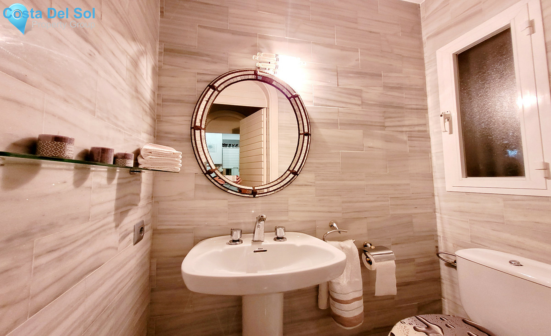 Townhouse in The Golden Mile-1329575