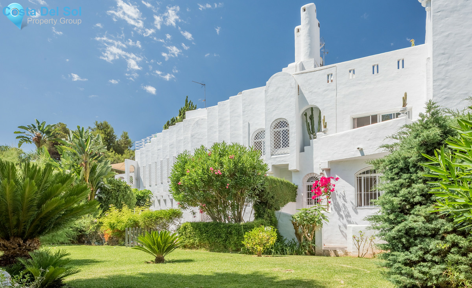 Townhouse in The Golden Mile-1329578