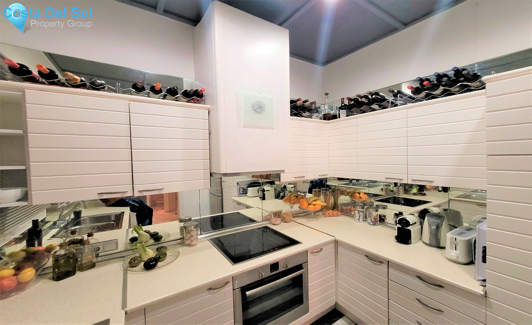 Townhouse in The Golden Mile-1329569