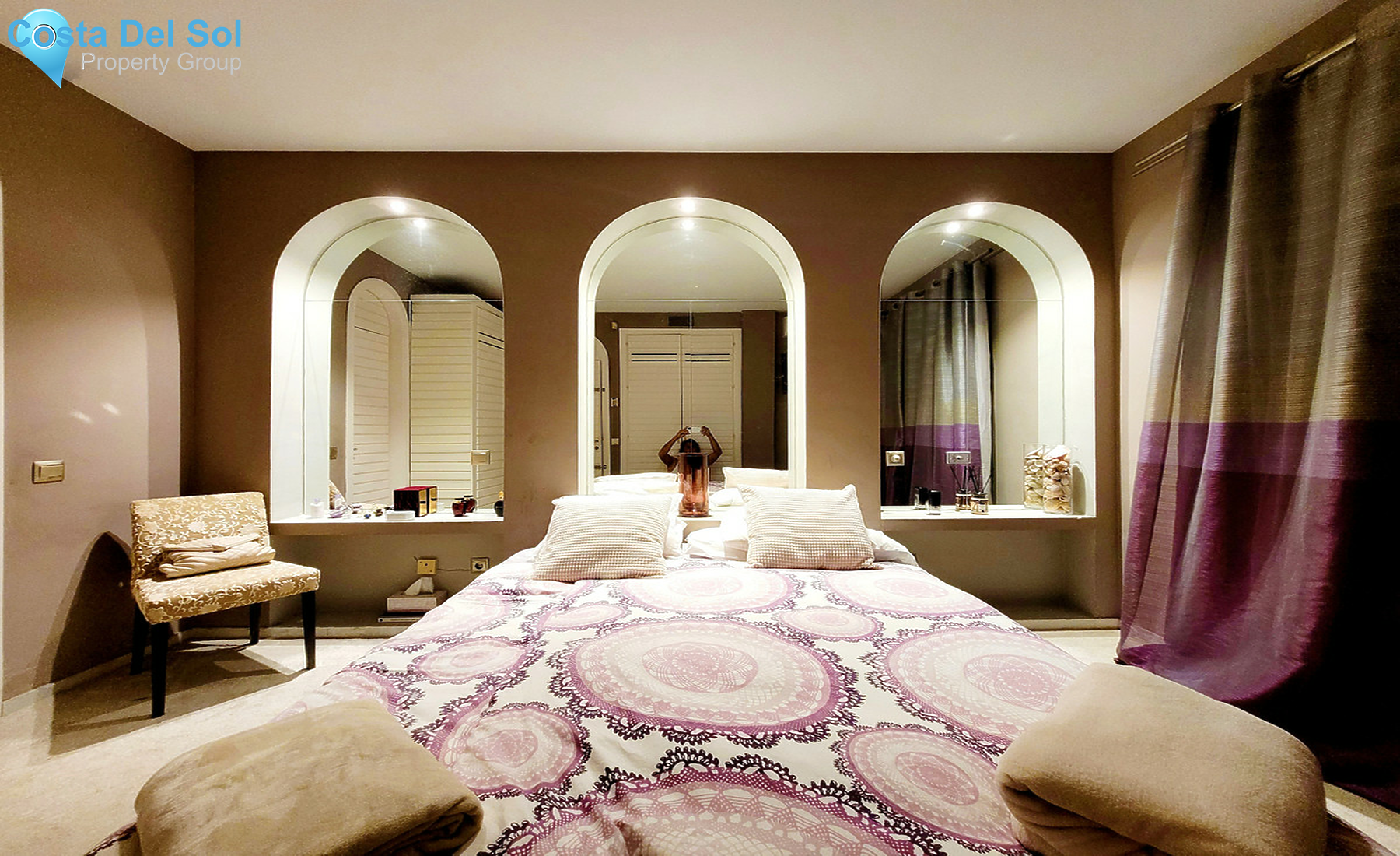 Townhouse in The Golden Mile-1329570