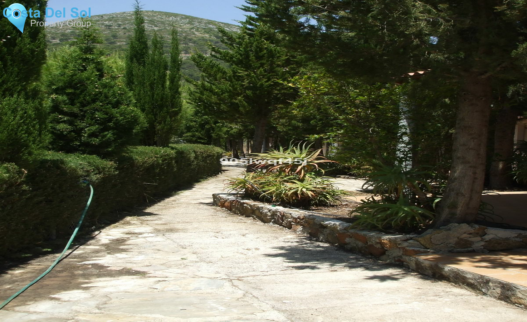 Finca - Cortijo in Alozaina-1491810