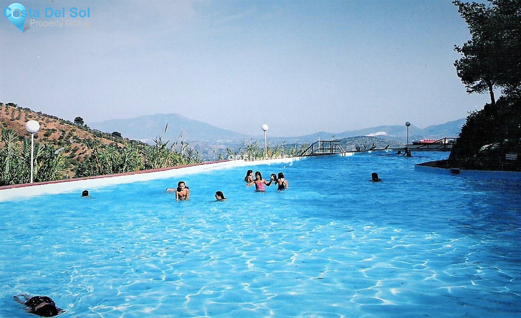 Finca - Cortijo in Alozaina-1491812