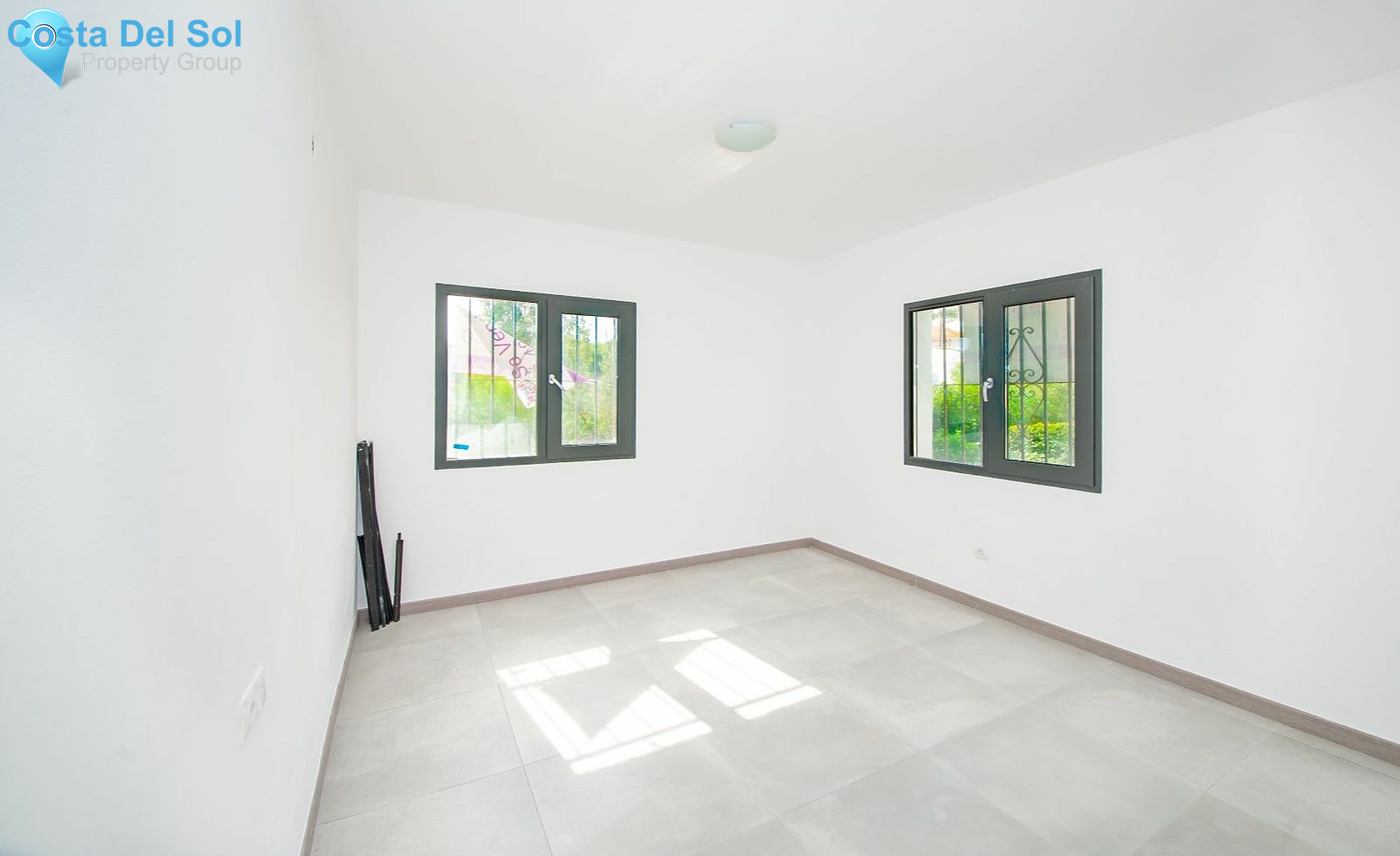 Commercial Premises in Benalmadena Costa-1417847