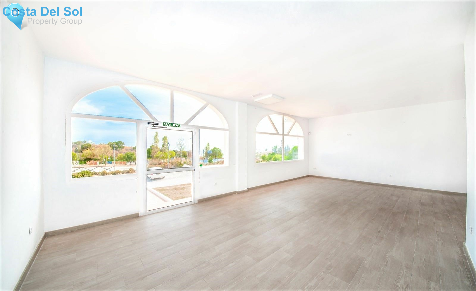 Commercial Premises in Benalmadena Costa-1417835