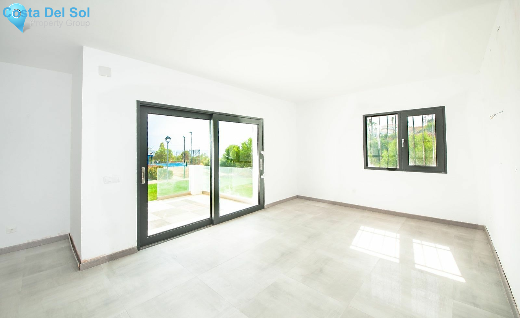 Commercial Premises in Benalmadena Costa-1417837