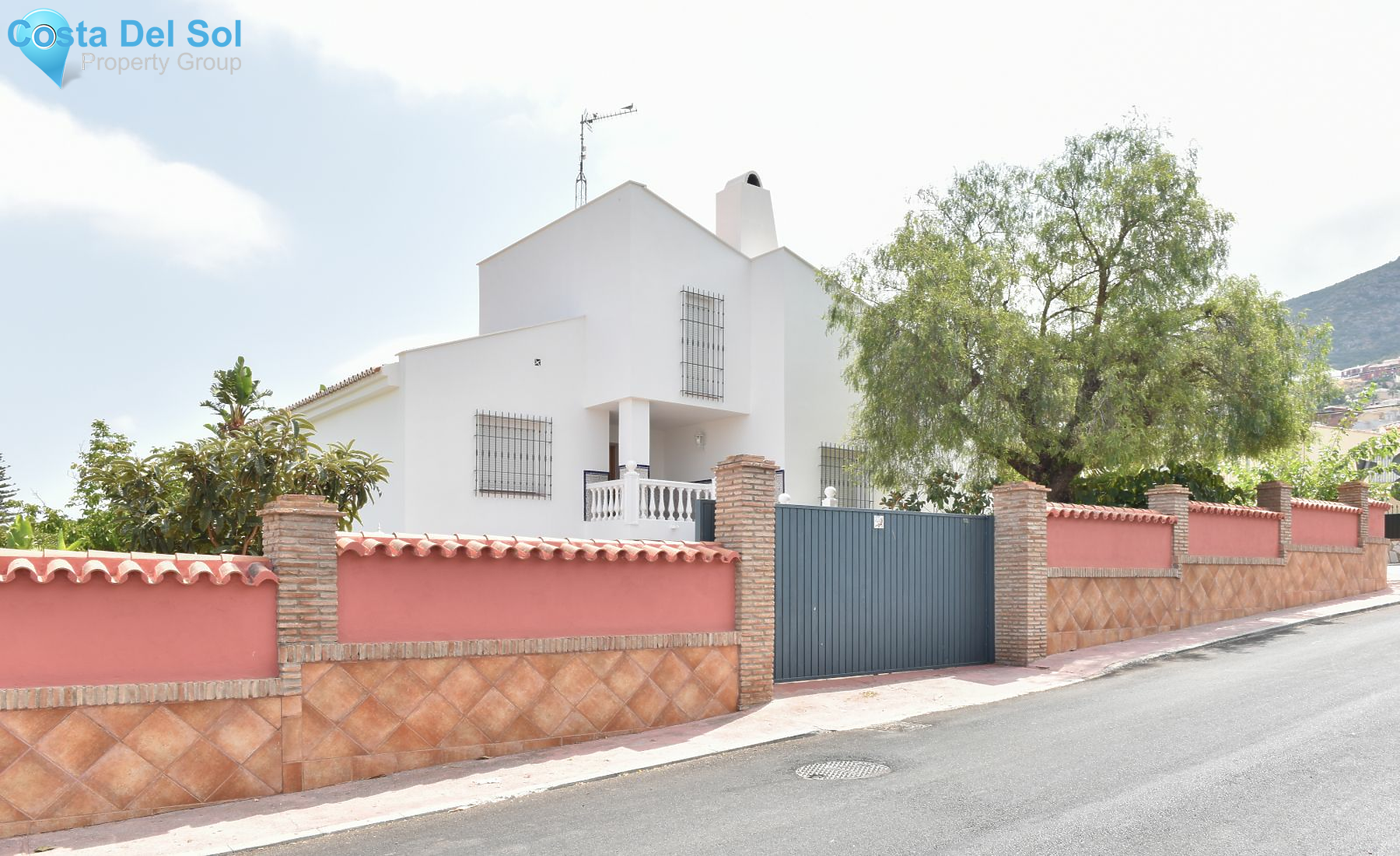 Detached Villa in Alhaurín de la Torre-1127605