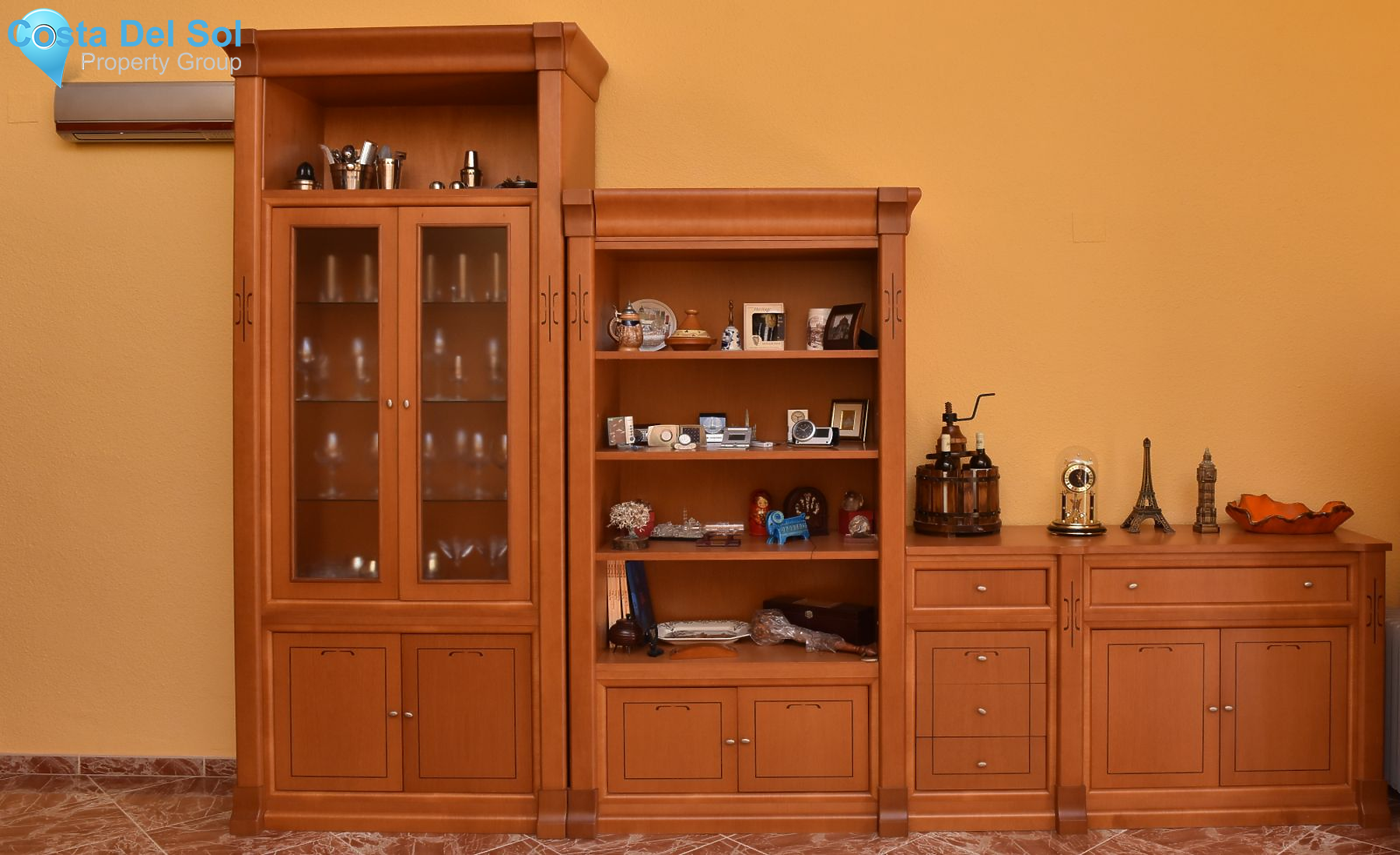 Detached Villa in Alhaurín de la Torre-1127624