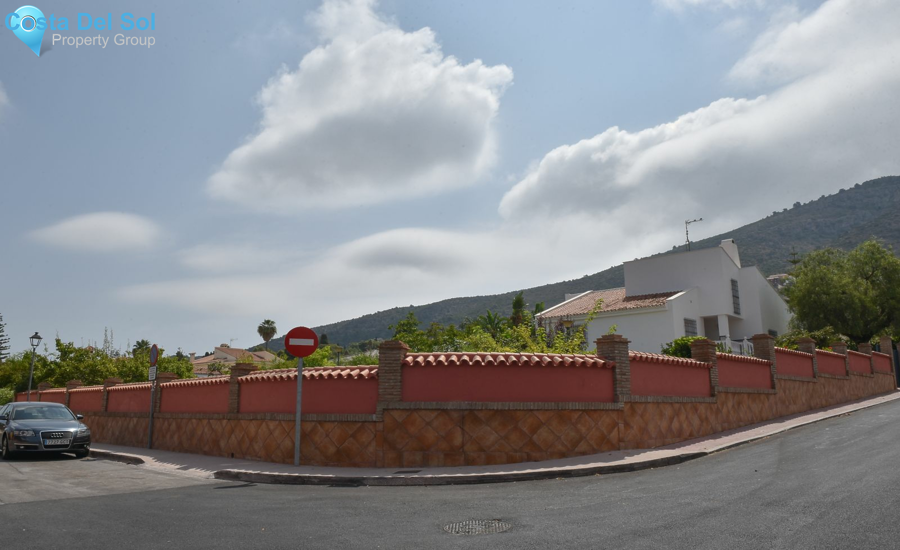 Detached Villa in Alhaurín de la Torre-1127610