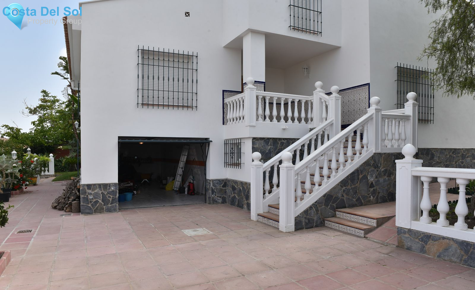Detached Villa in Alhaurín de la Torre-1127612