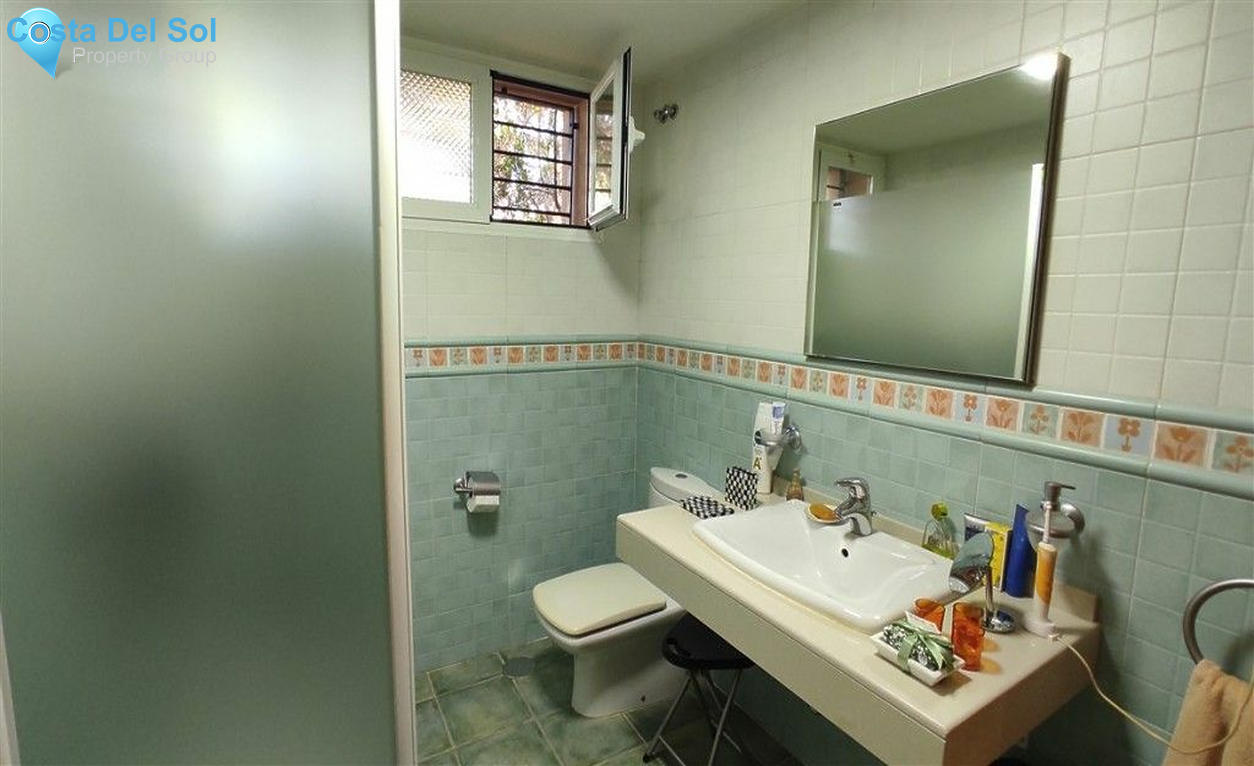 Detached Villa in Alhaurín de la Torre-1155302