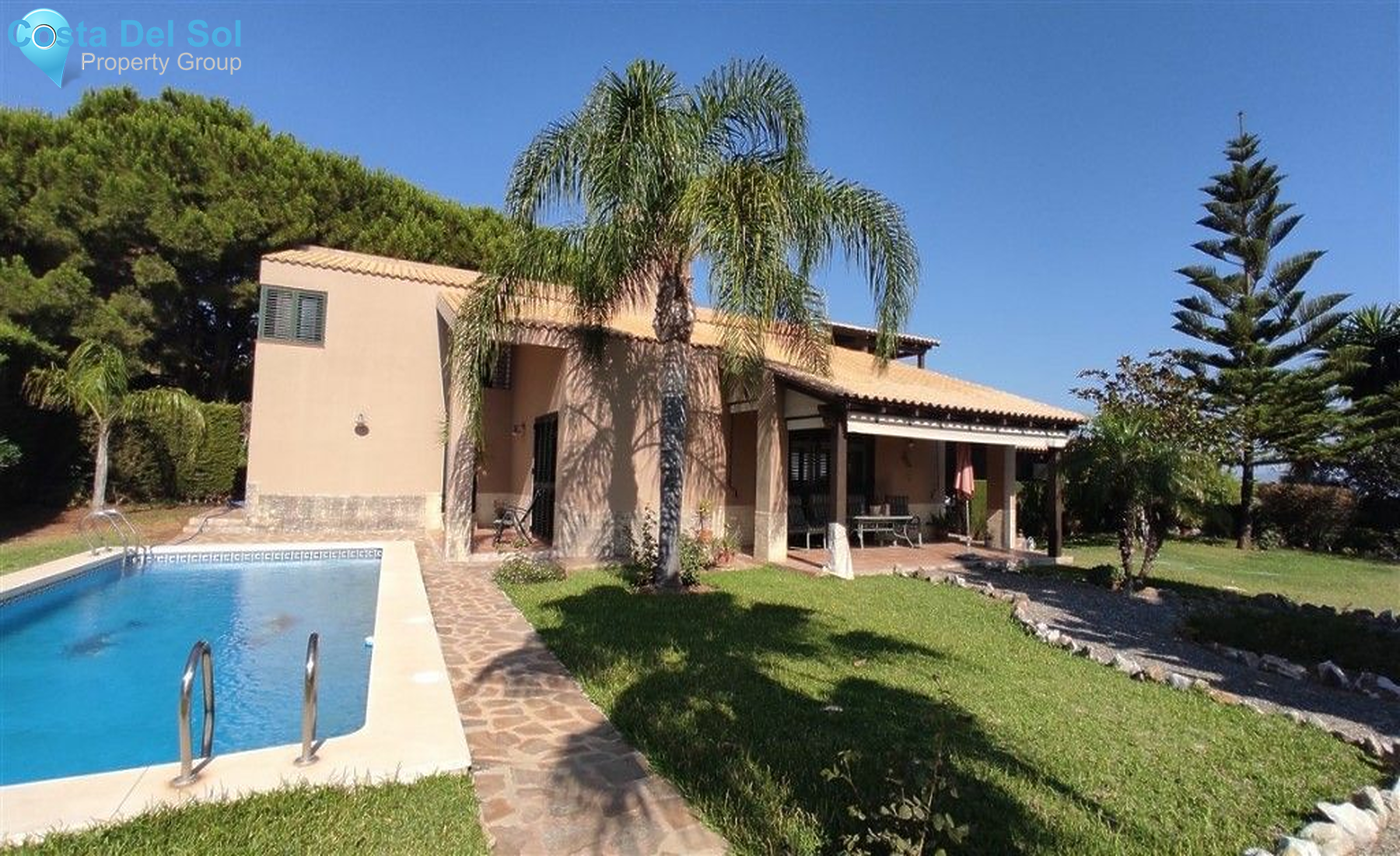 Detached Villa in Alhaurín de la Torre-1155298