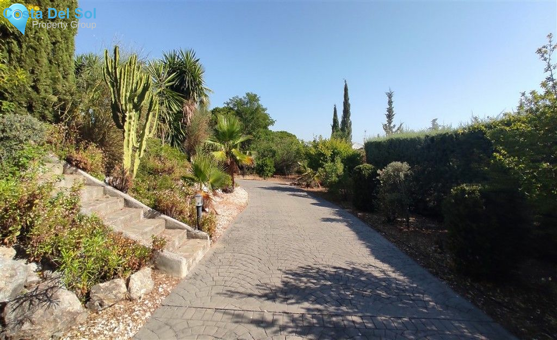 Detached Villa in Alhaurín de la Torre-1155299