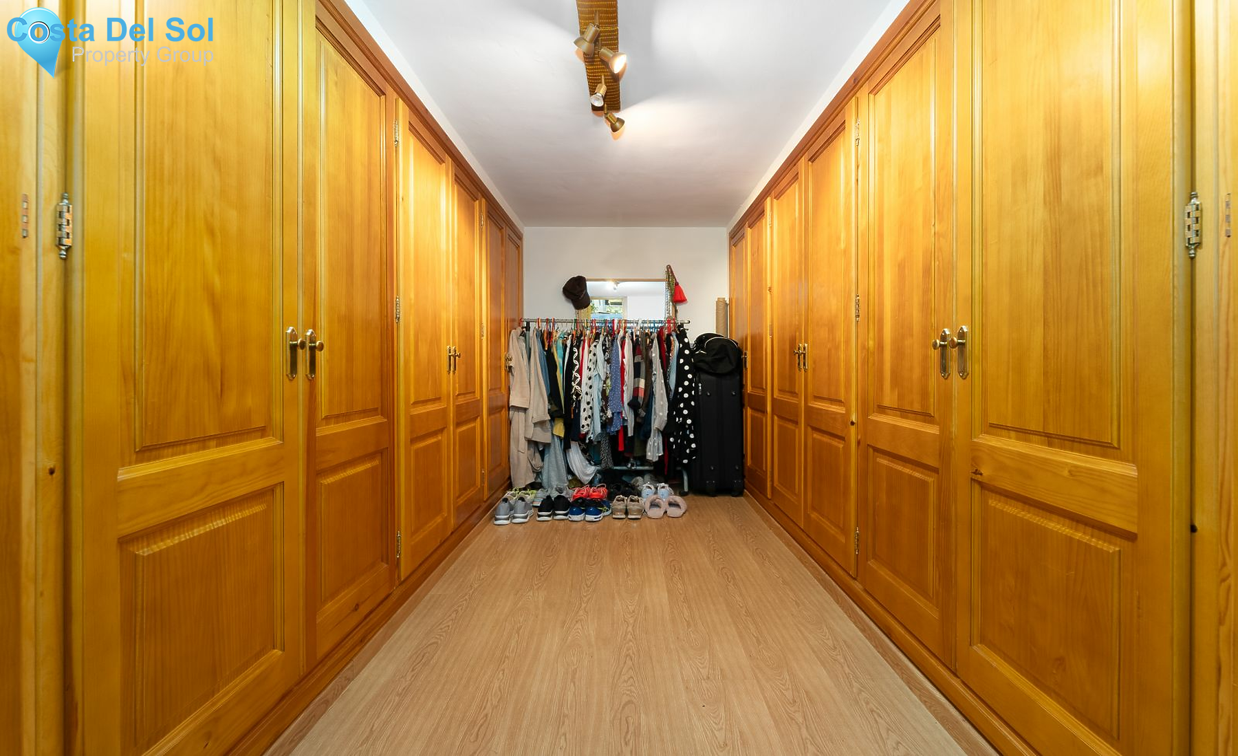 Detached Villa in Alhaurín de la Torre-1164187