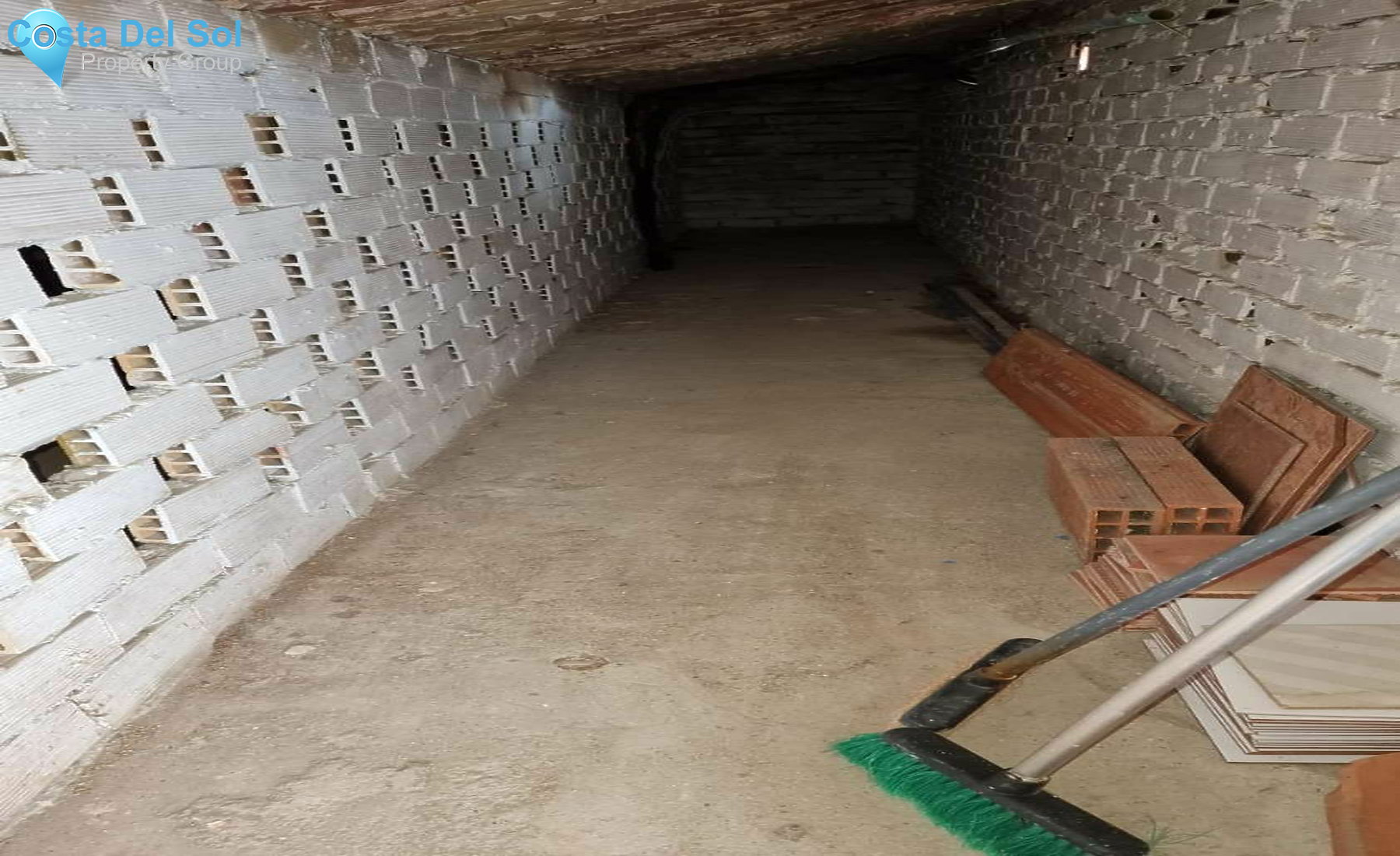 Detached Villa in Alhaurín de la Torre-1205492