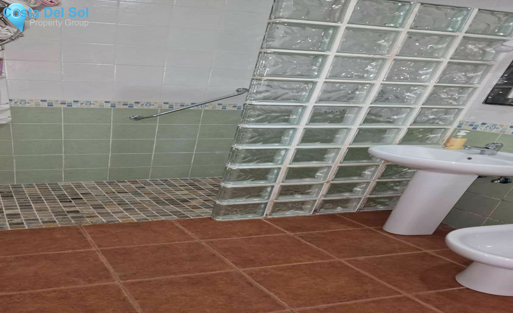 Detached Villa in Alhaurín de la Torre-1205485