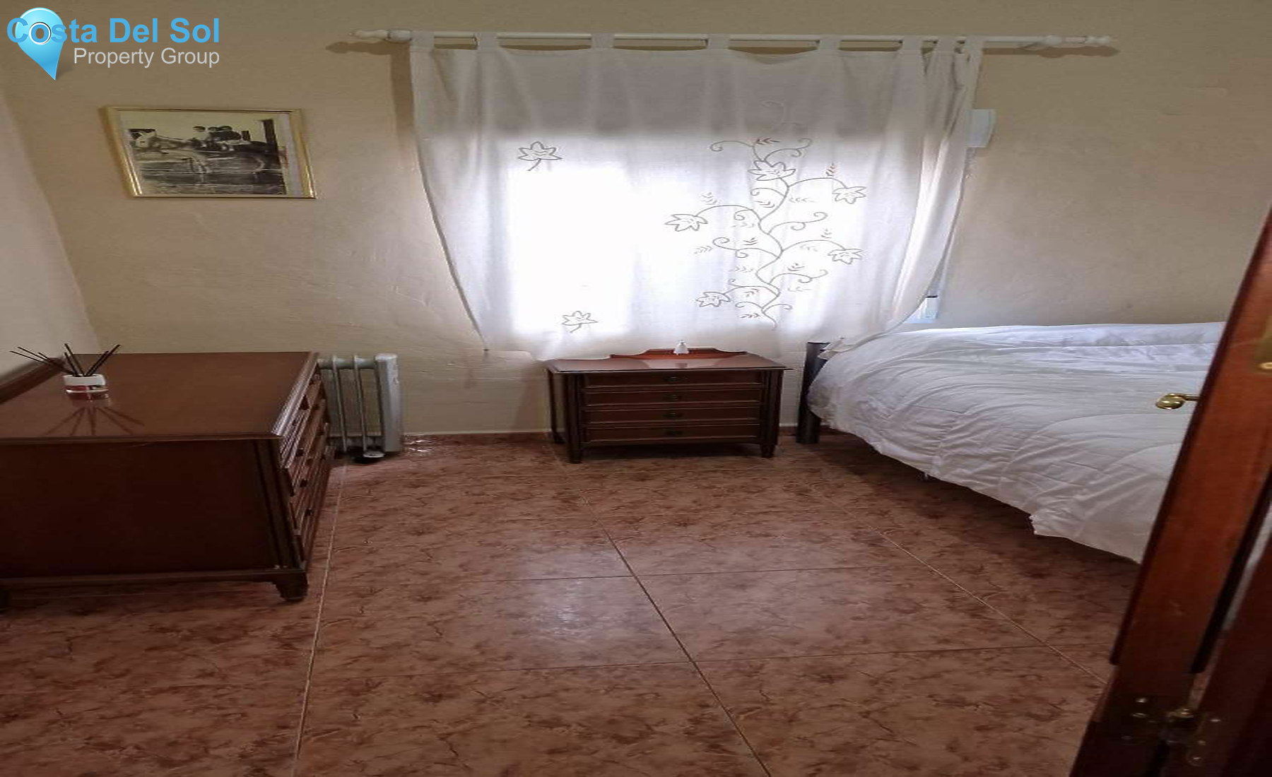 Detached Villa in Alhaurín de la Torre-1205486