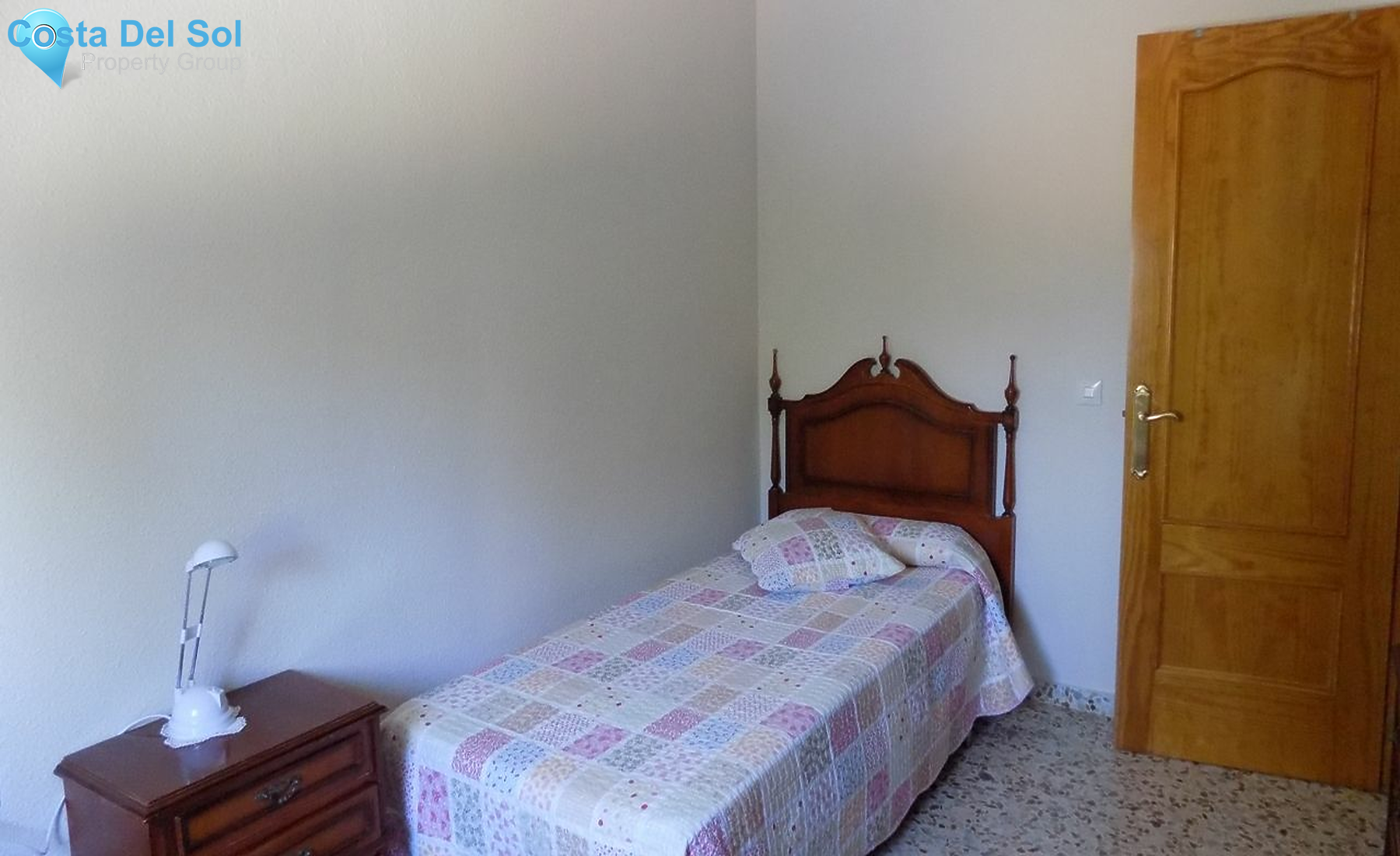 Detached Villa in Alhaurín de la Torre-1210776