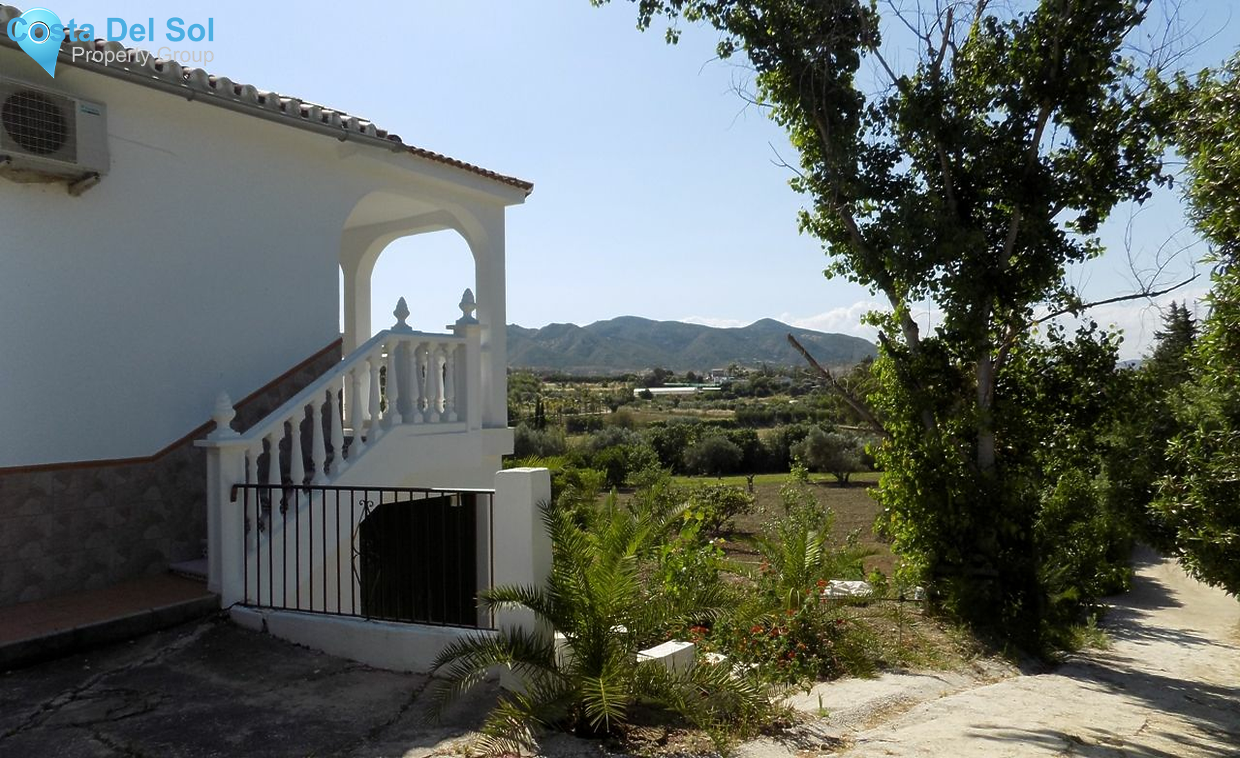 Detached Villa in Alhaurín de la Torre-1210782