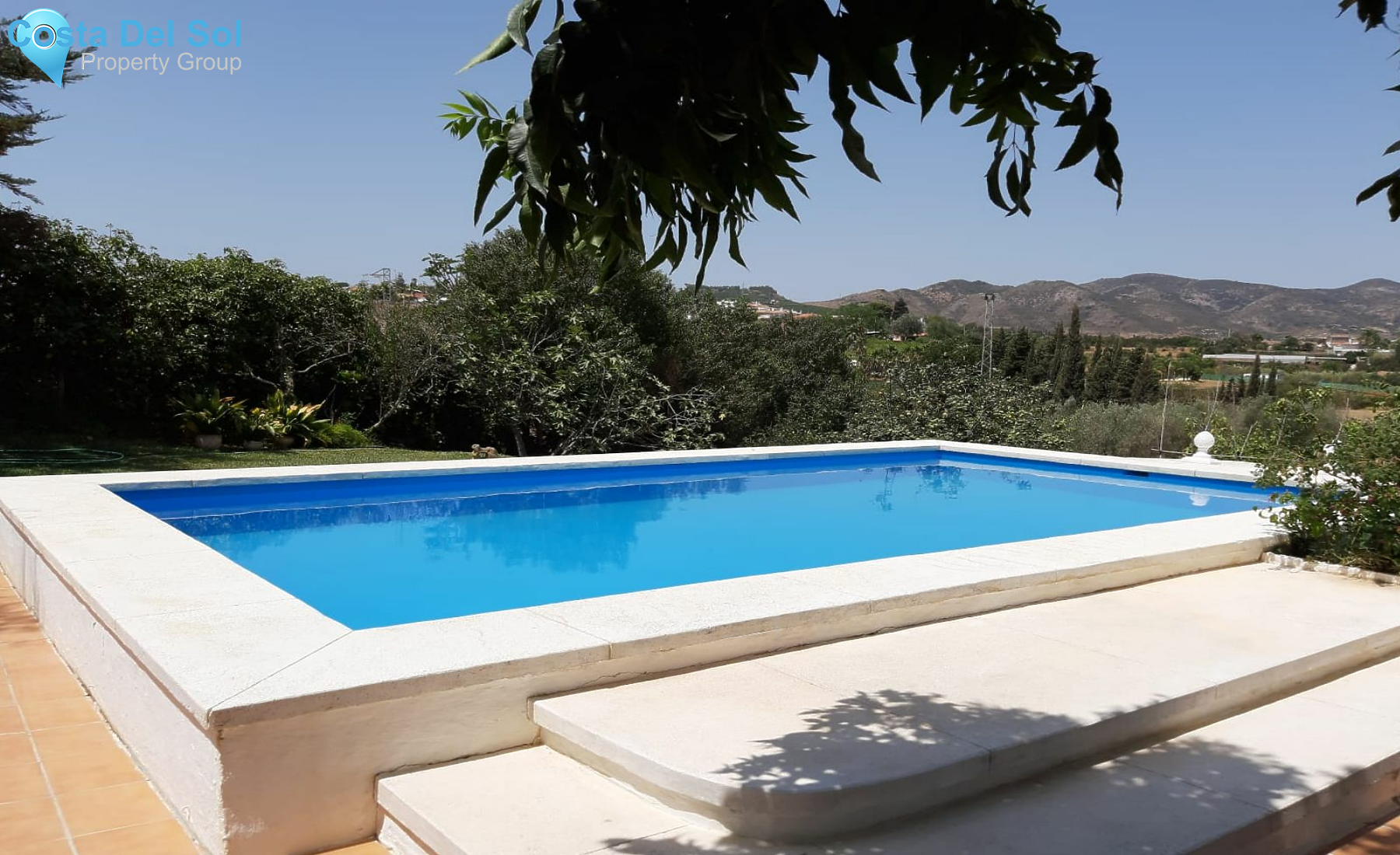 Detached Villa in Alhaurín de la Torre-1210767