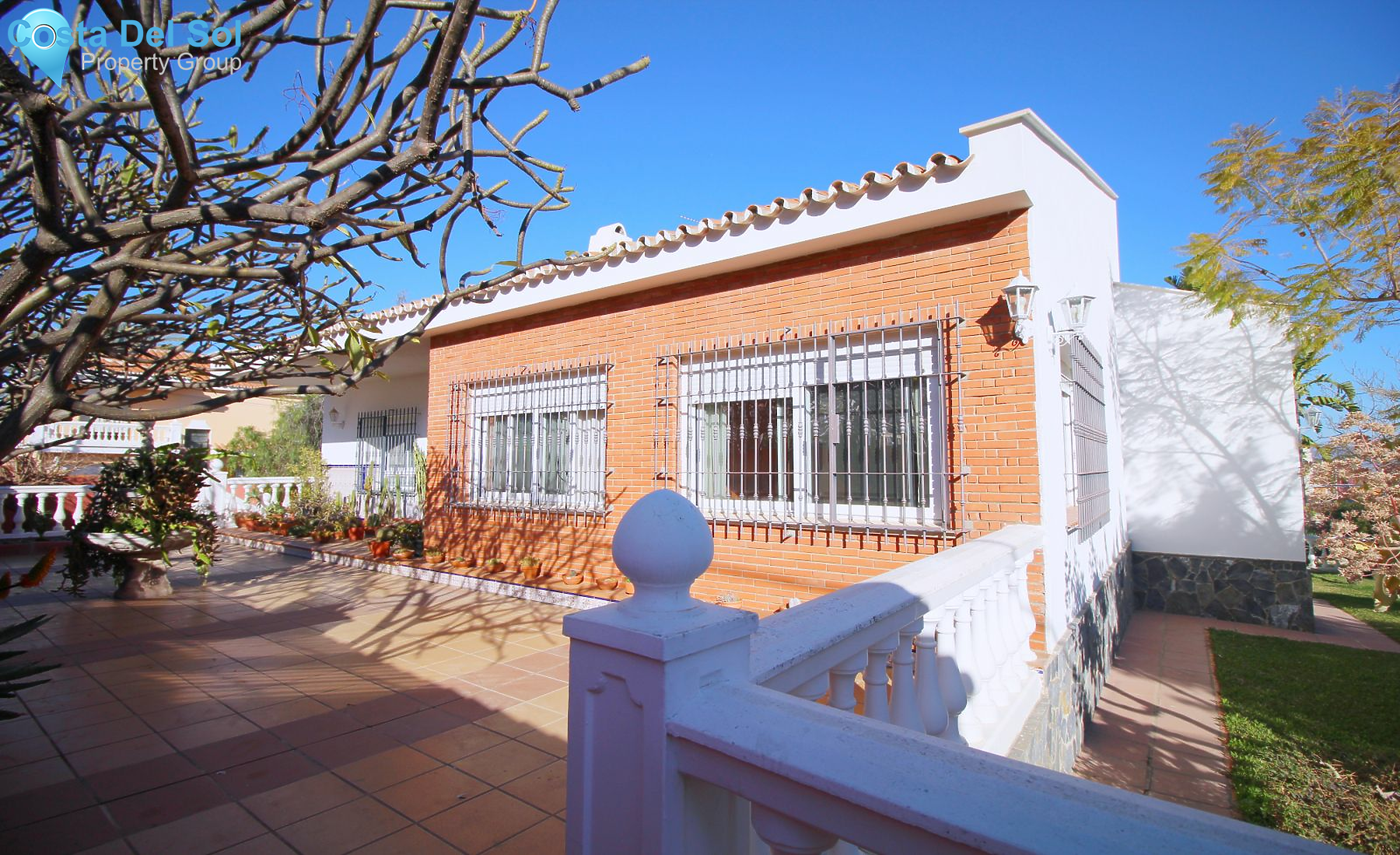 Detached Villa in Alhaurín de la Torre-1399087