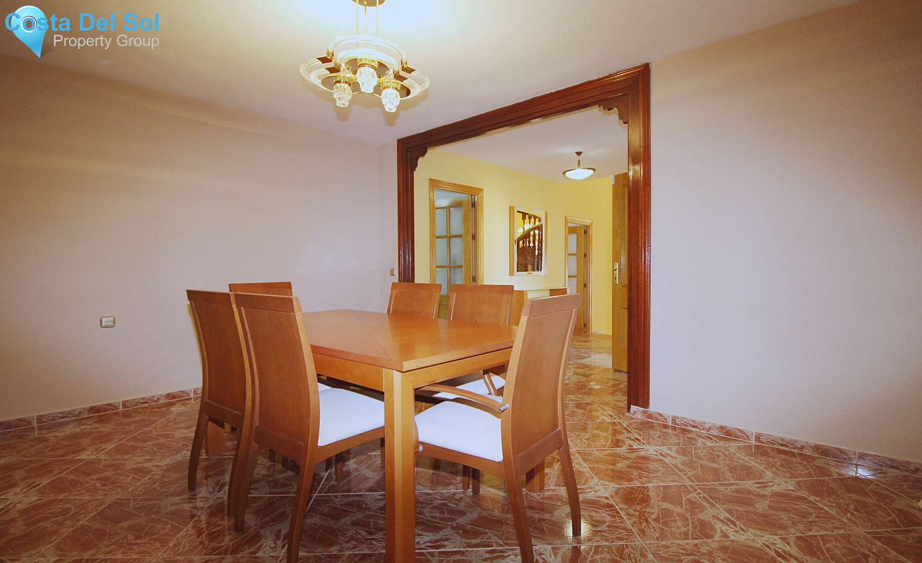 Detached Villa in Alhaurín de la Torre-1399093