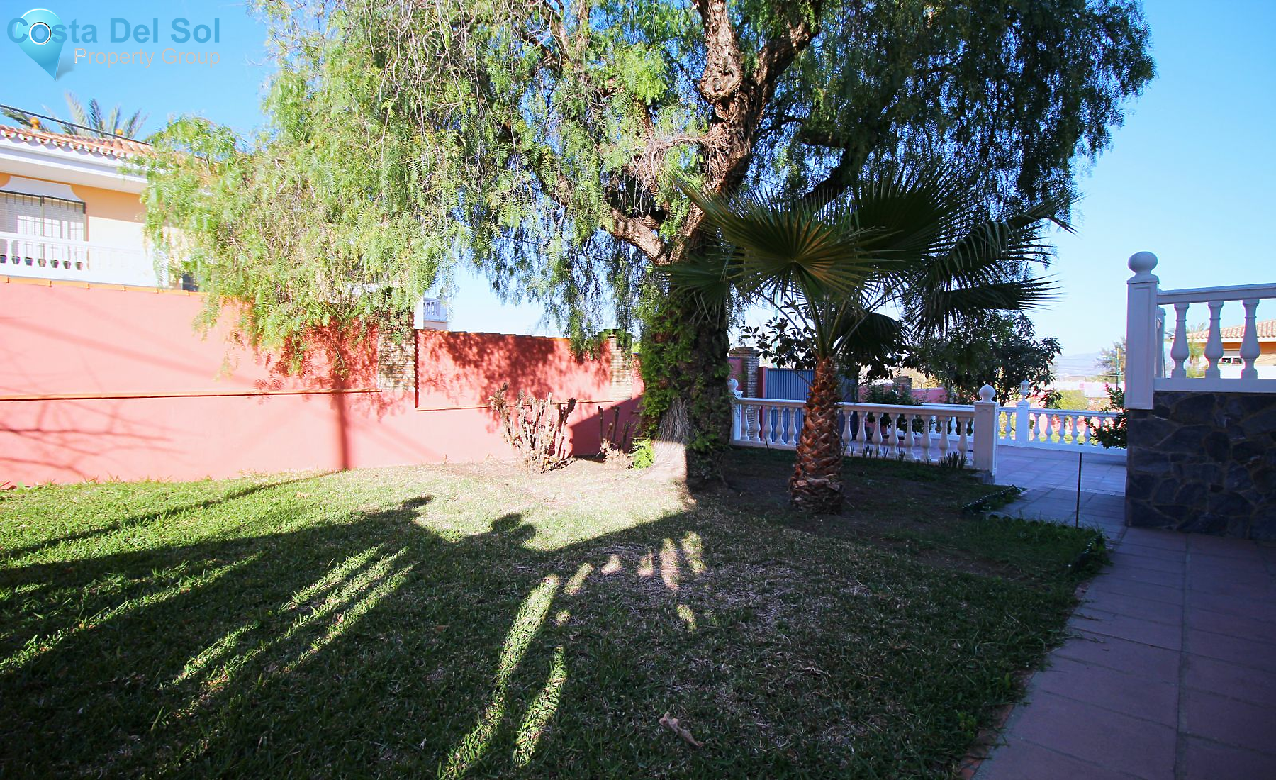 Detached Villa in Alhaurín de la Torre-1399078