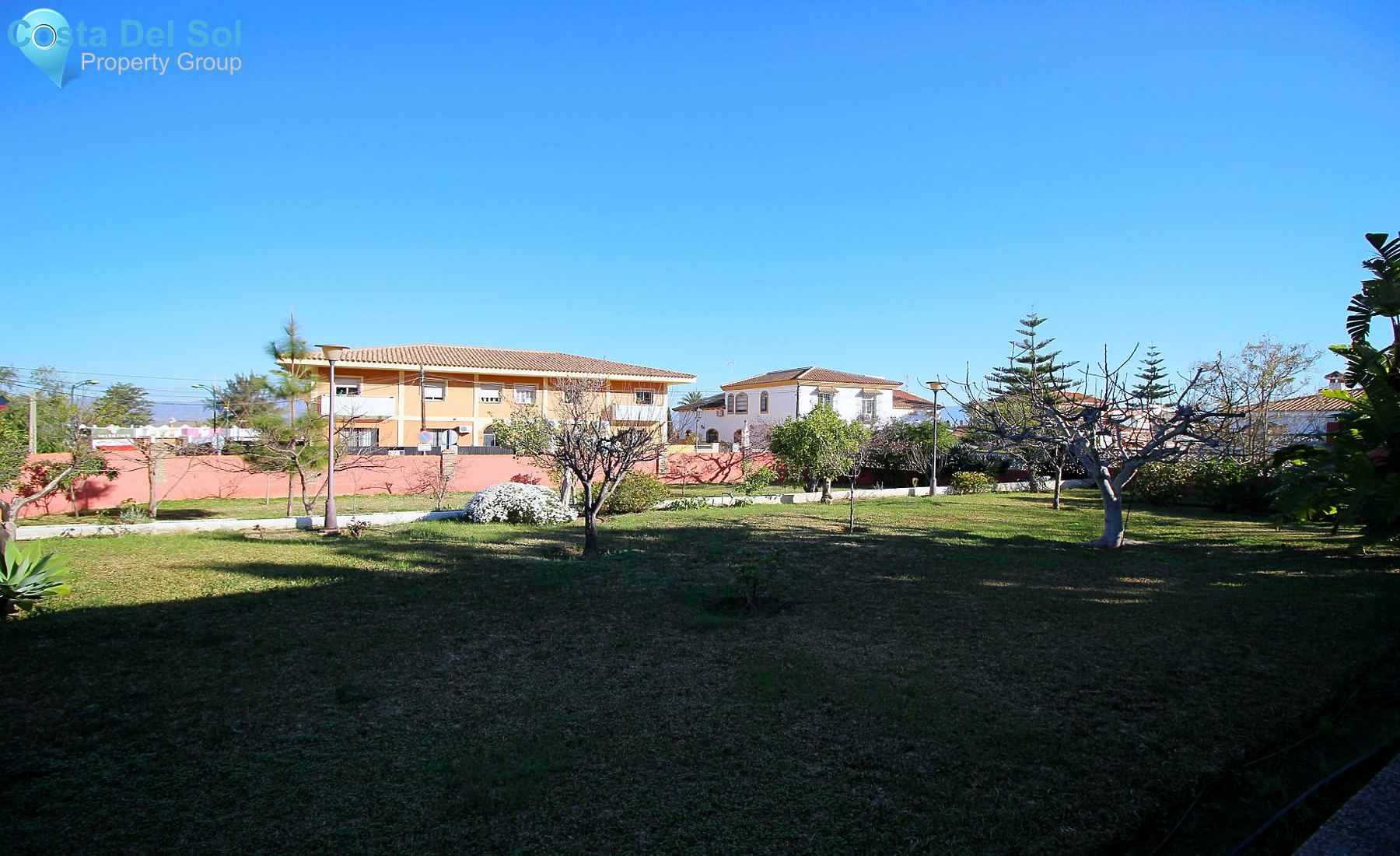Detached Villa in Alhaurín de la Torre-1399080