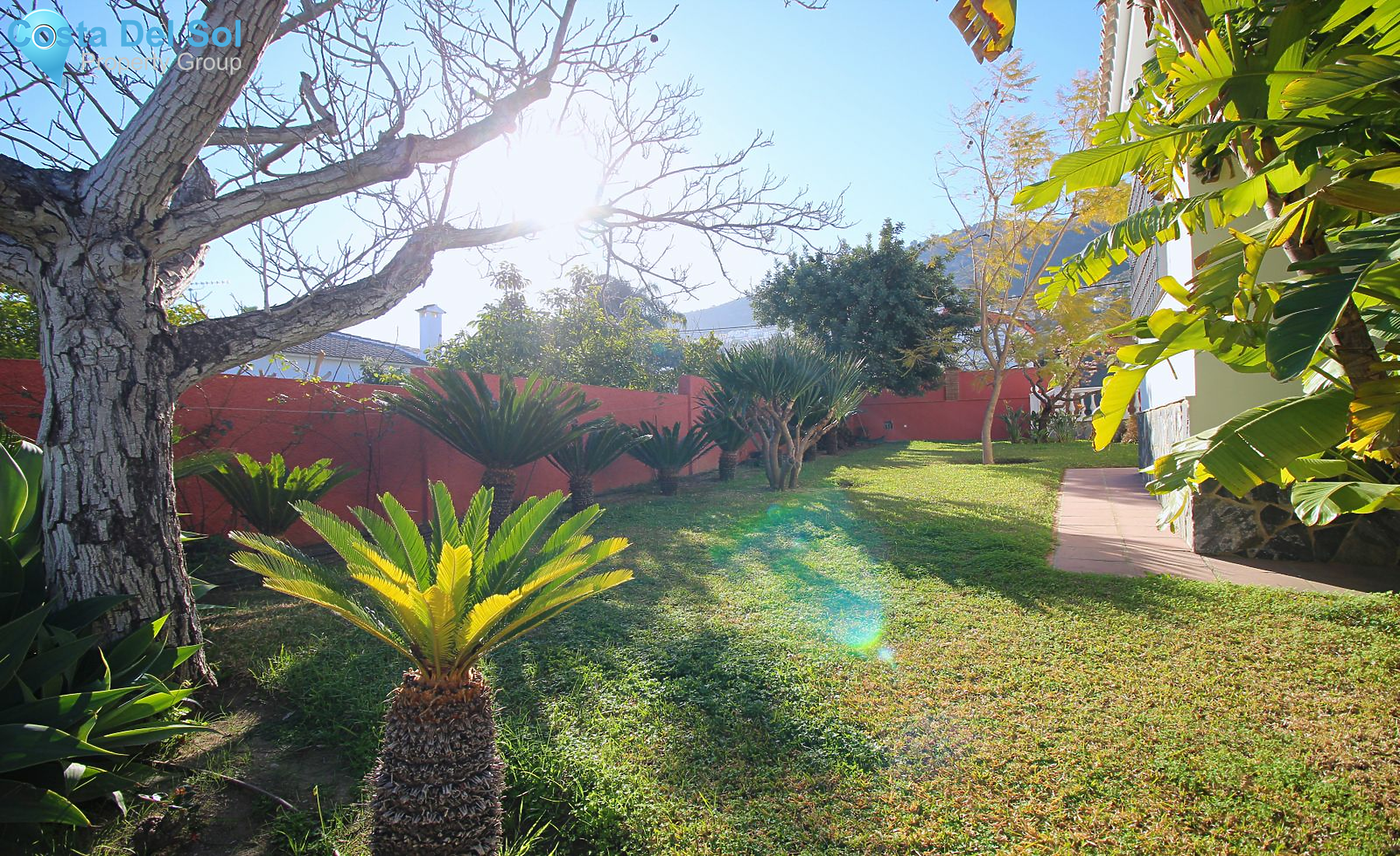 Detached Villa in Alhaurín de la Torre-1399081