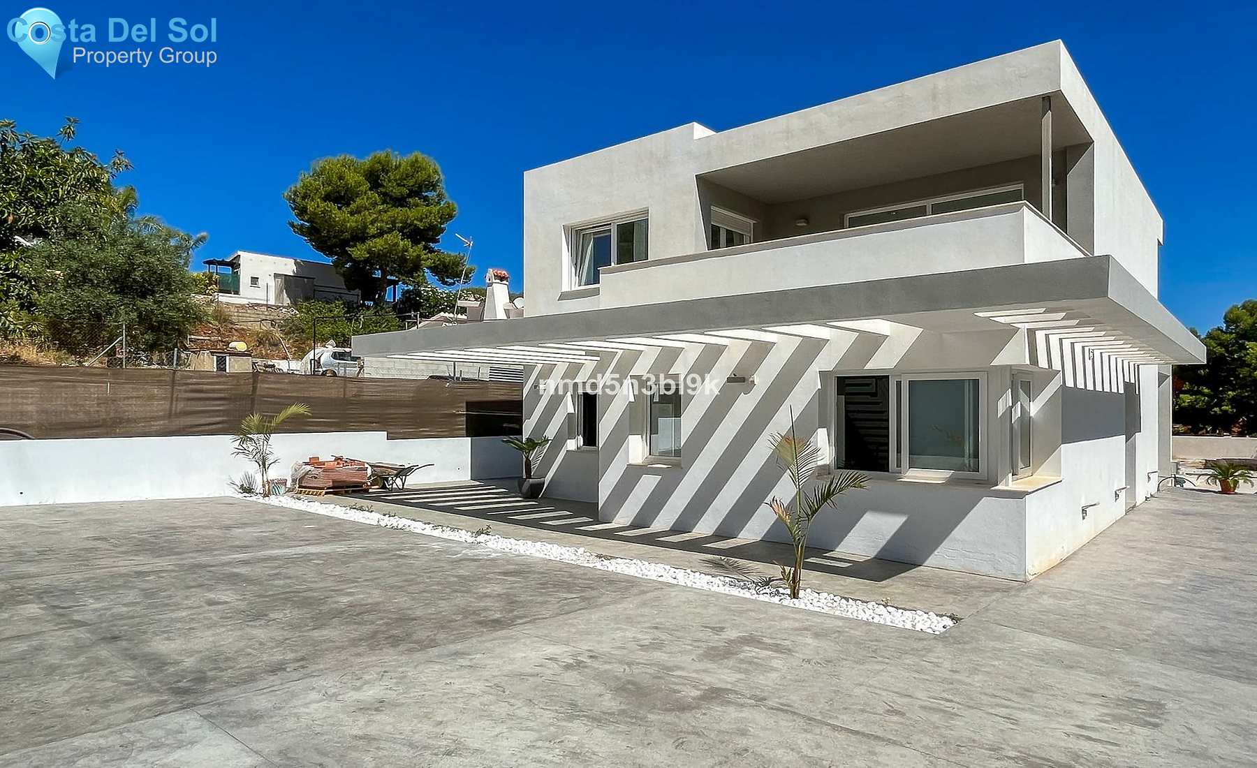 Detached Villa in Alhaurín de la Torre-1469265