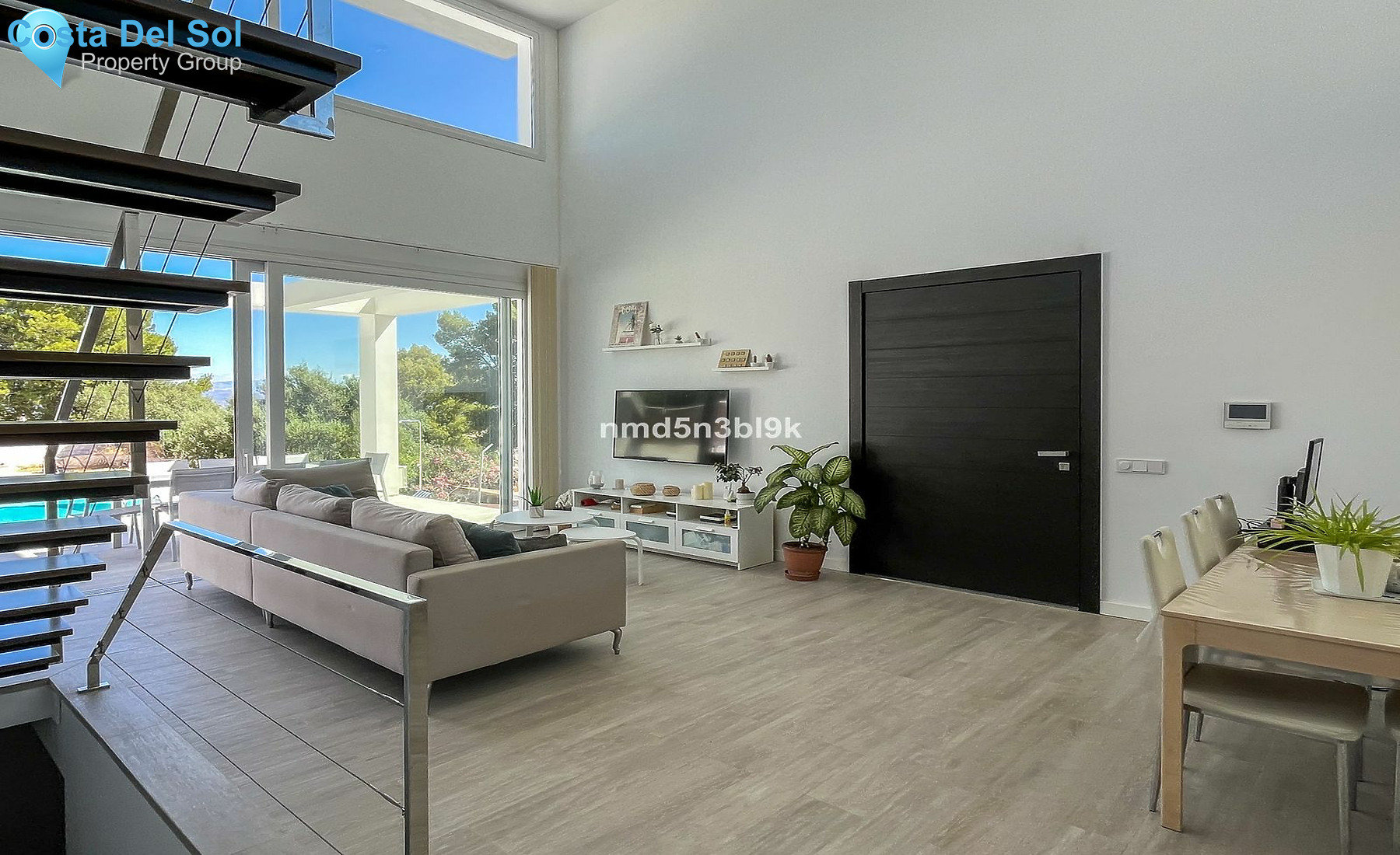 Detached Villa in Alhaurín de la Torre-1469275