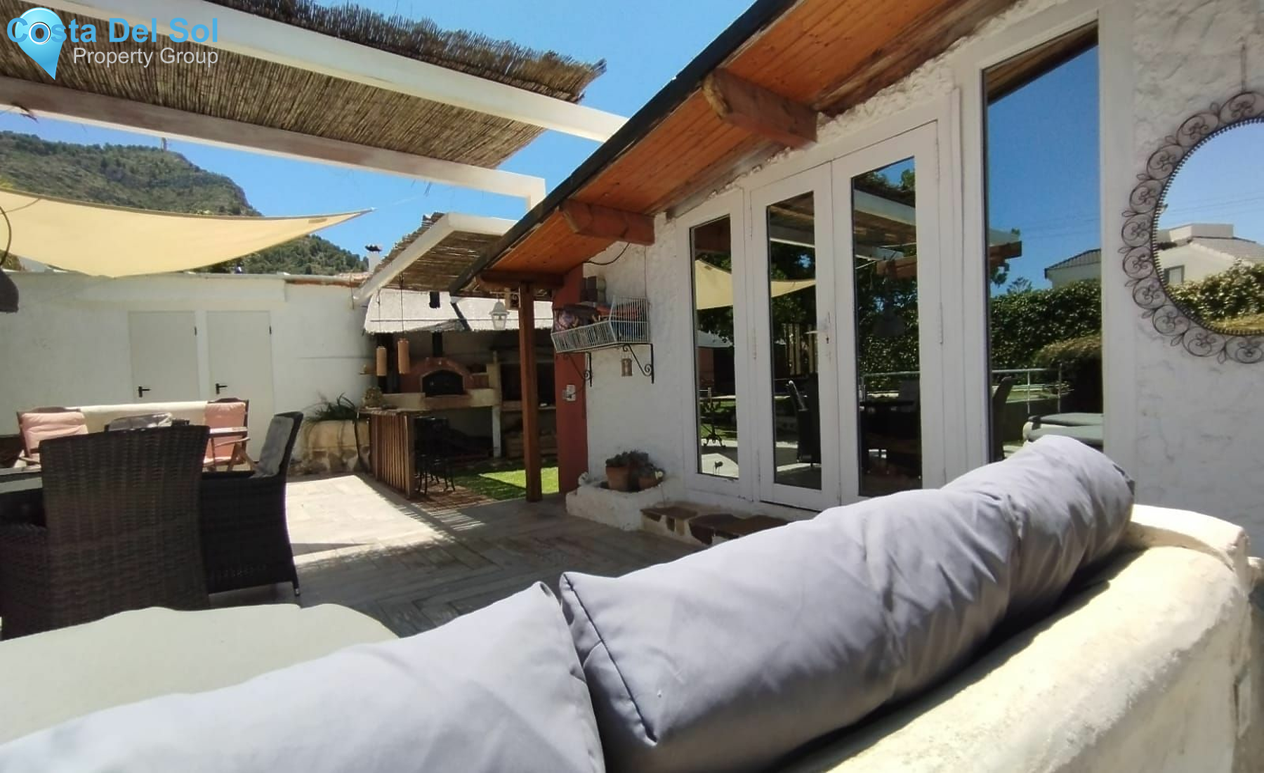 Detached Villa in Alhaurín de la Torre-1471729