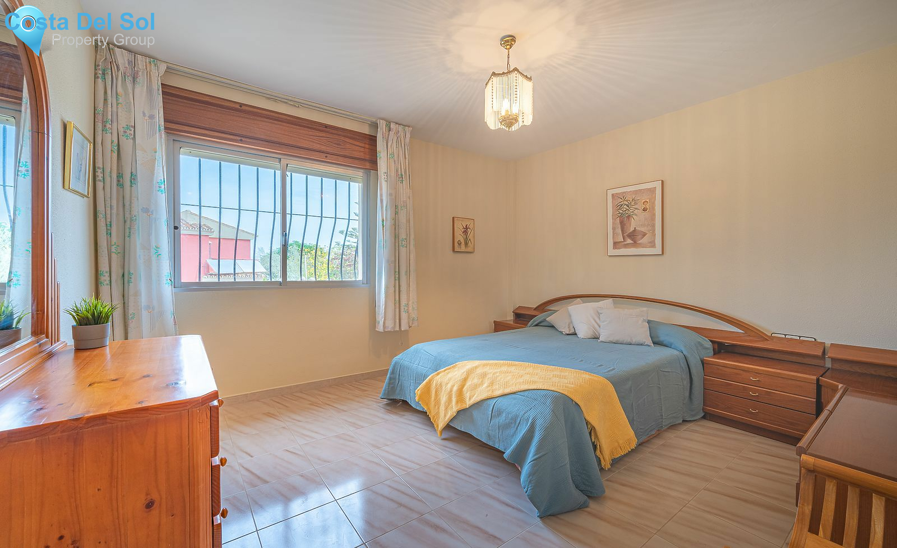 Detached Villa in Alhaurín de la Torre-1551097
