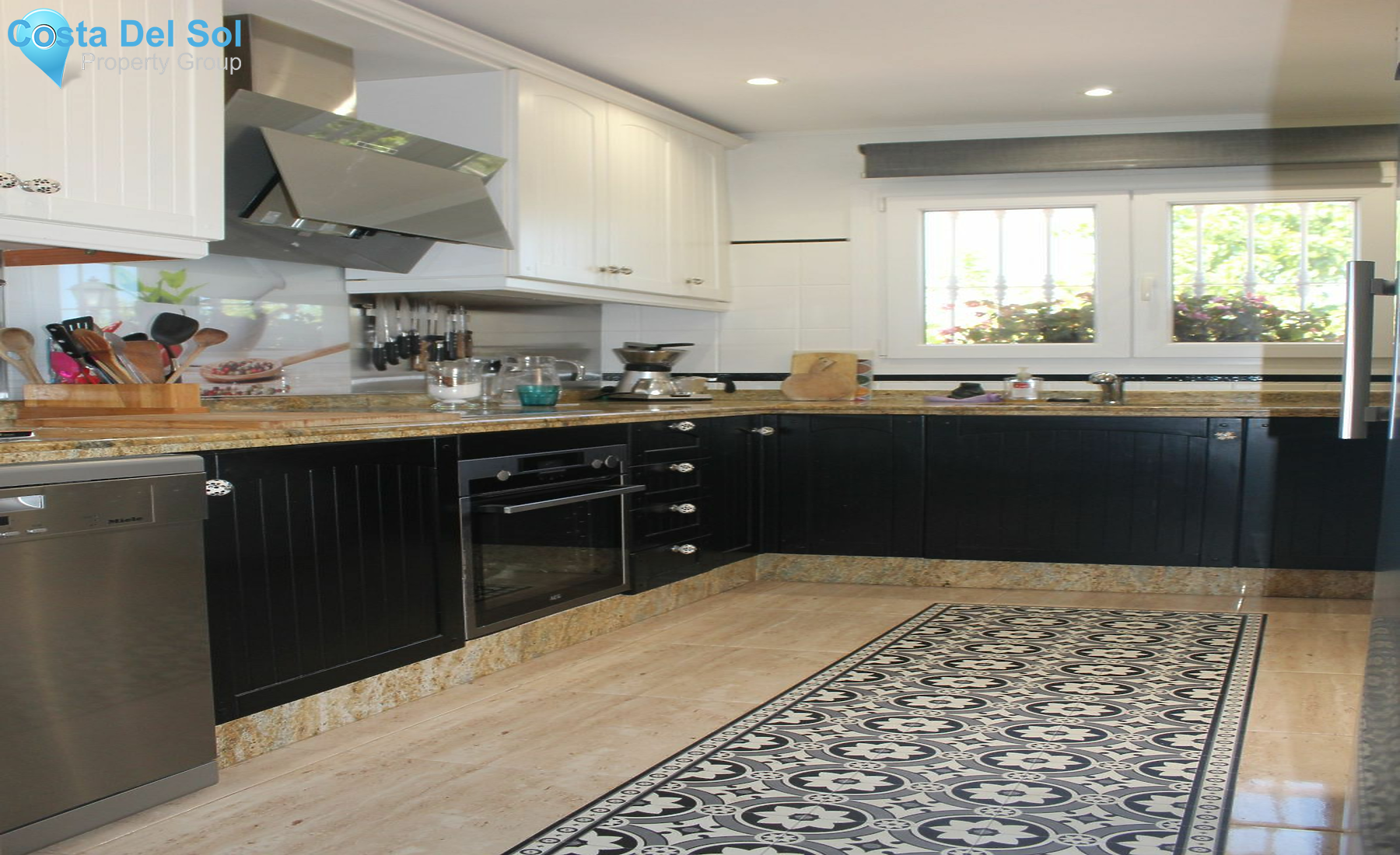 Detached Villa in Alhaurín el Grande-1125987