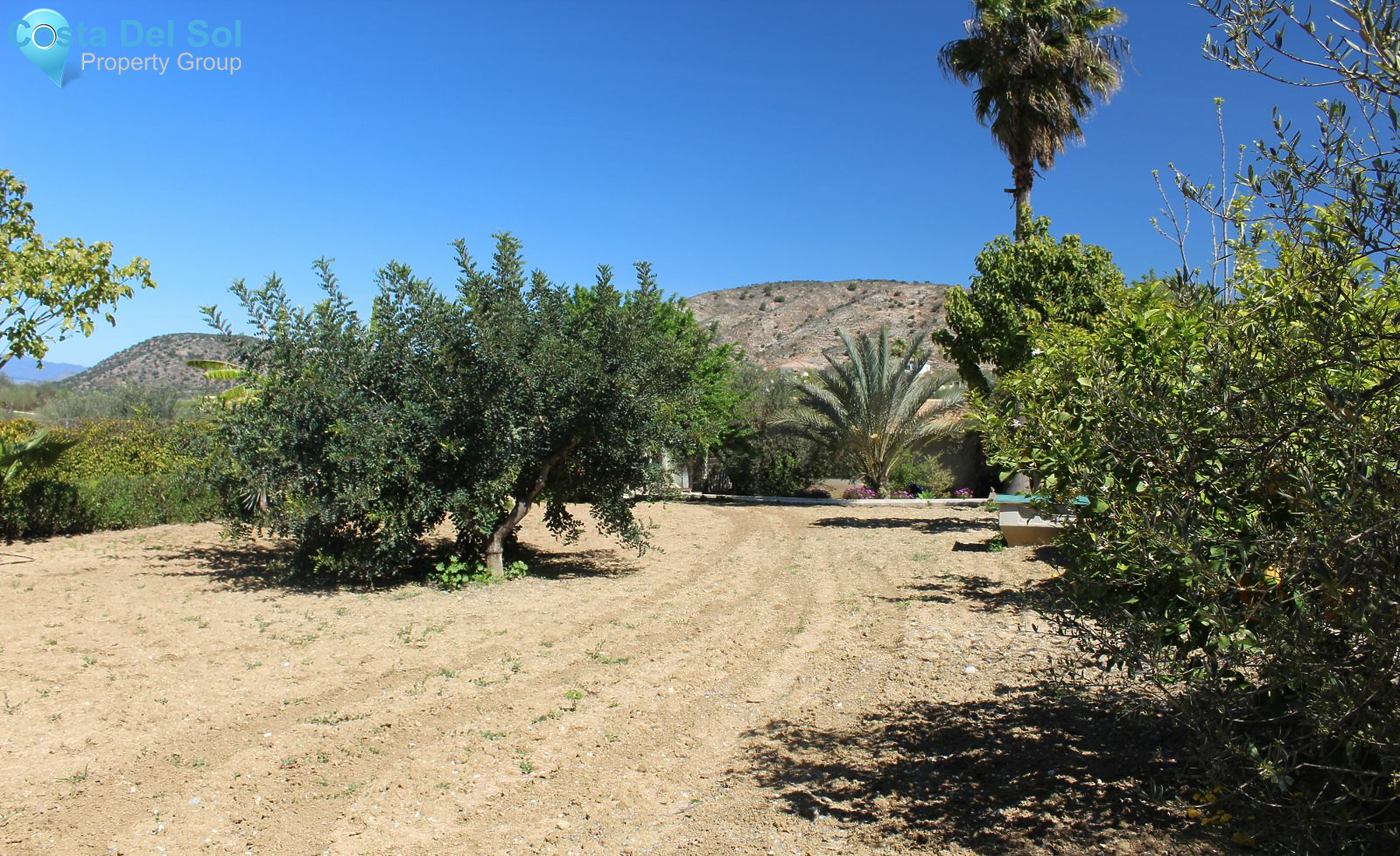 Detached Villa in Alhaurín el Grande-1125992