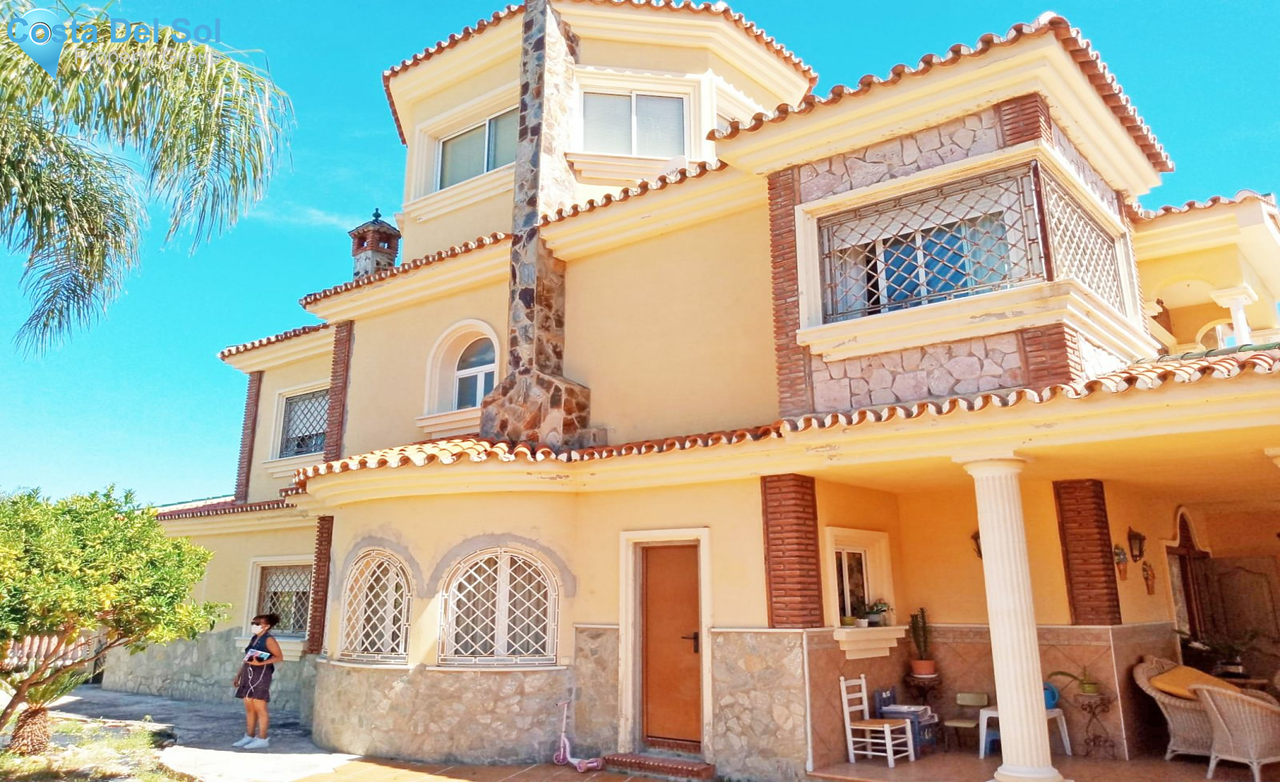 Detached Villa in Alhaurín el Grande-1183172
