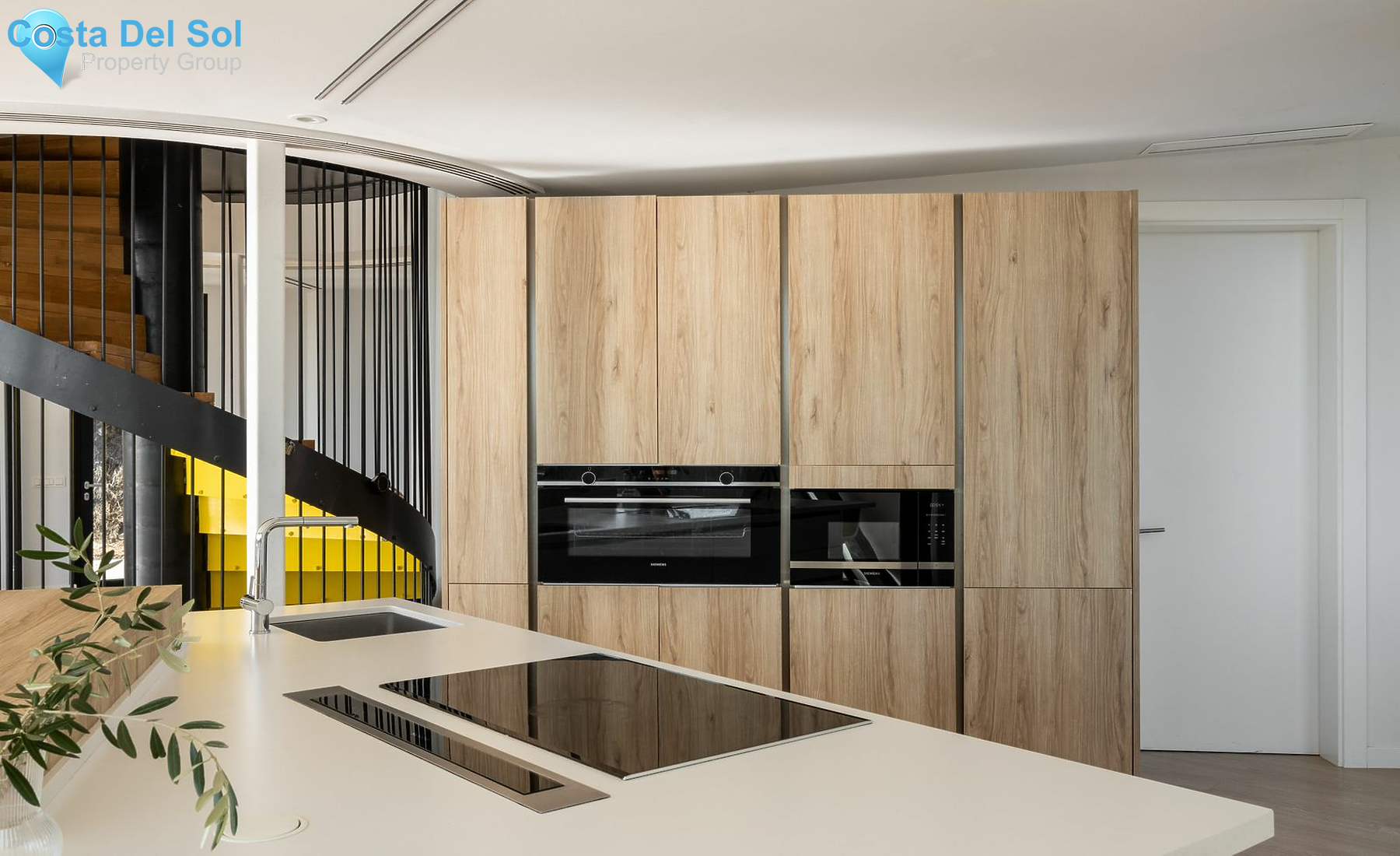 Detached Villa in Bel Air-1398819