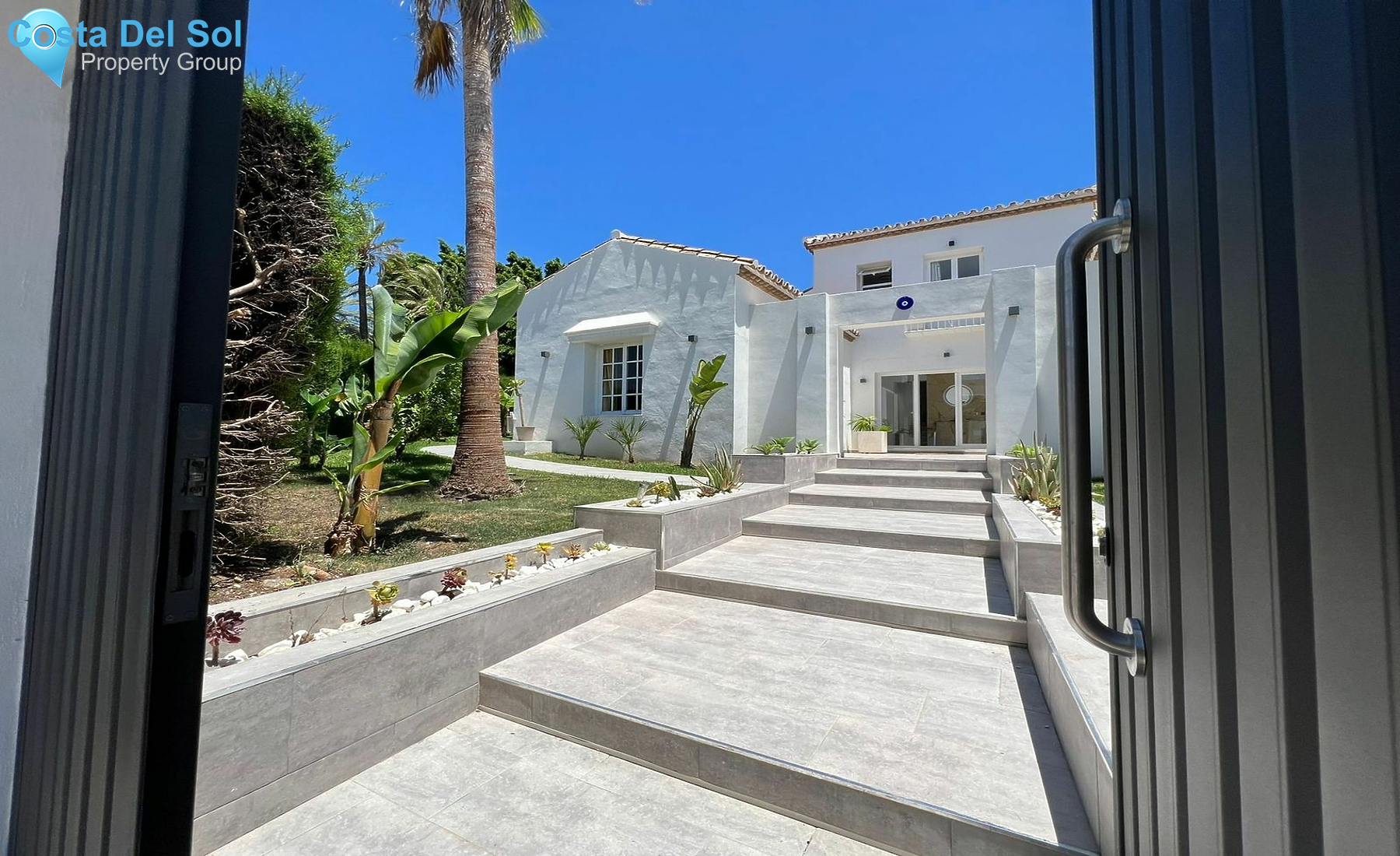 Detached Villa in Benahavís-1155367