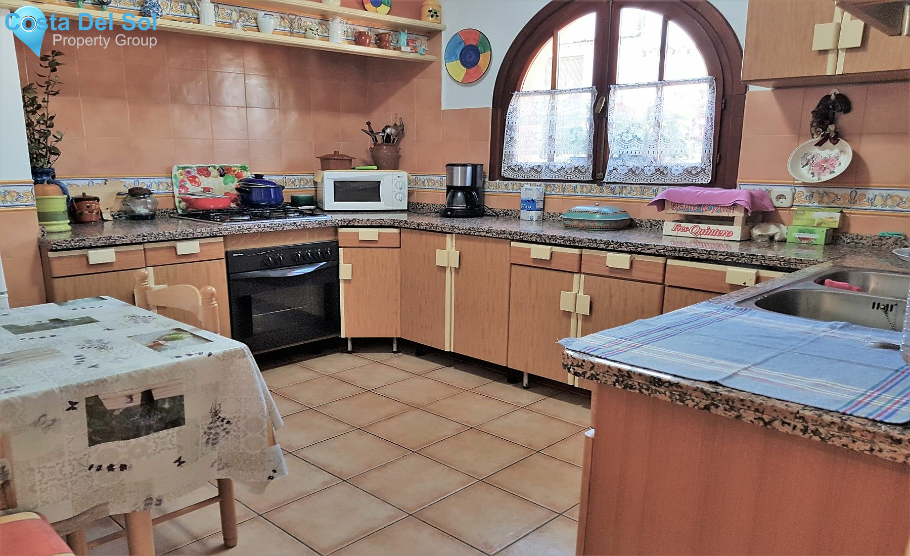 Detached Villa in Benahavís-1207809