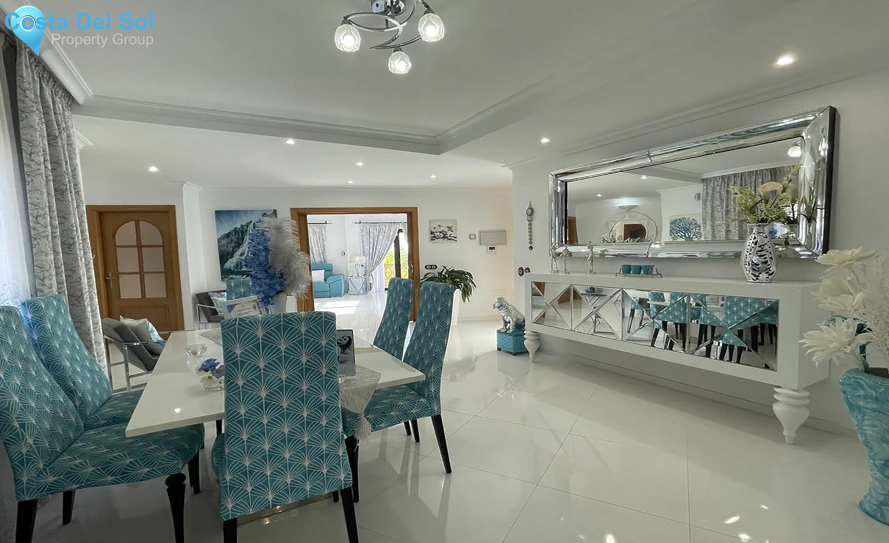Detached Villa in Benalmadena Costa-1174025