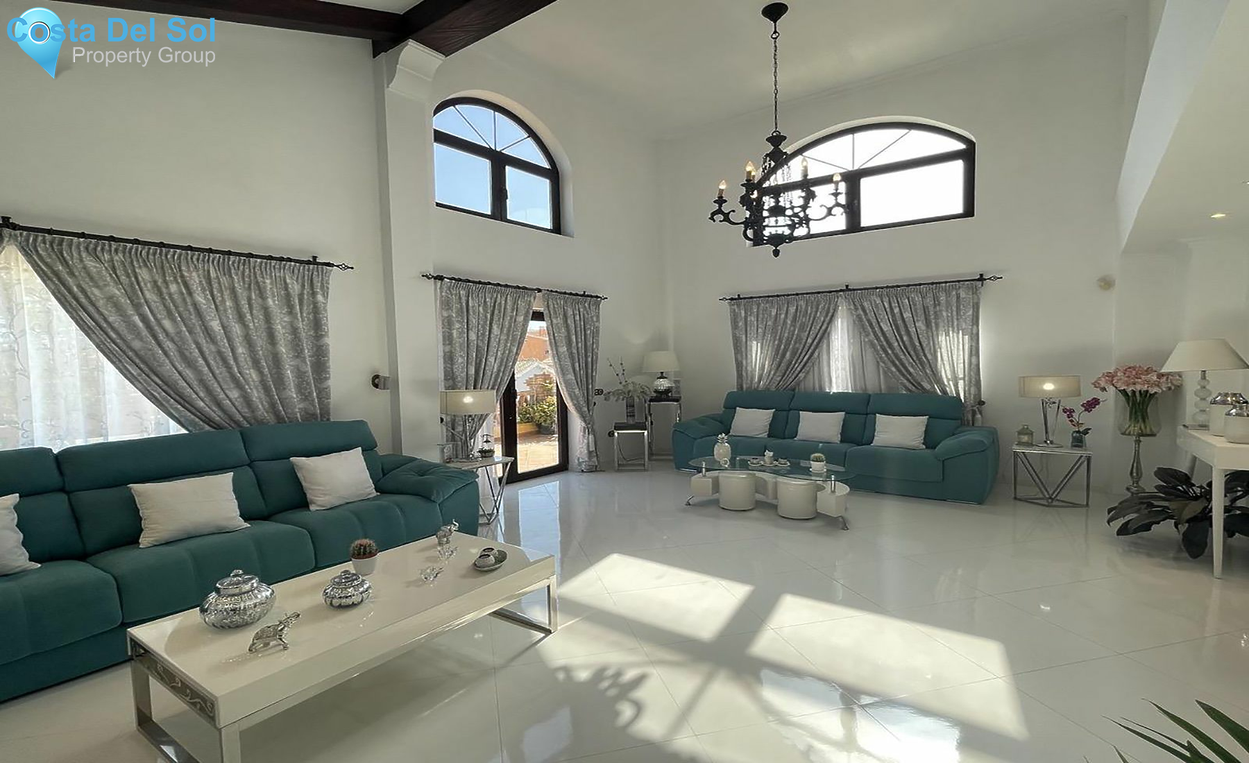Detached Villa in Benalmadena Costa-1174026