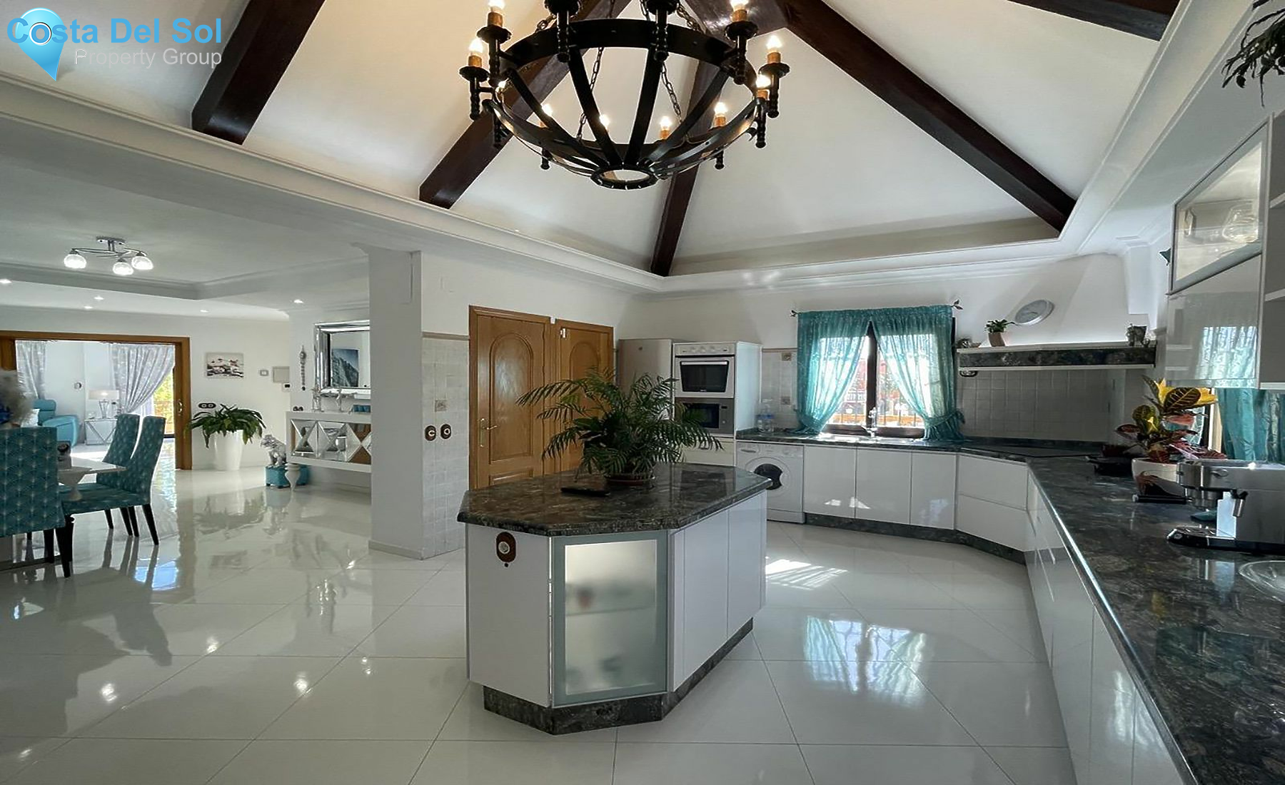Detached Villa in Benalmadena Costa-1174016