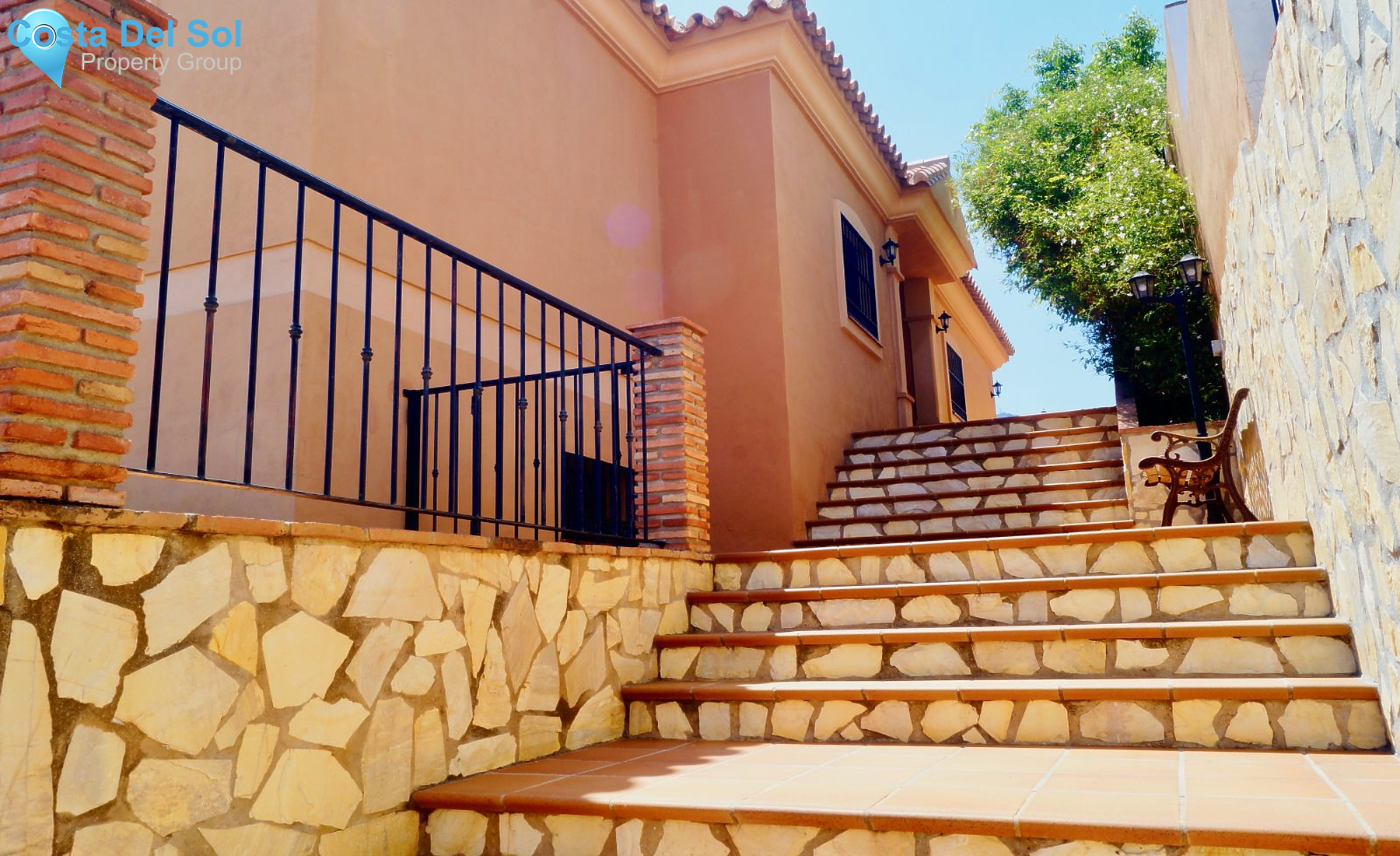 Detached Villa in Benalmadena-1169411