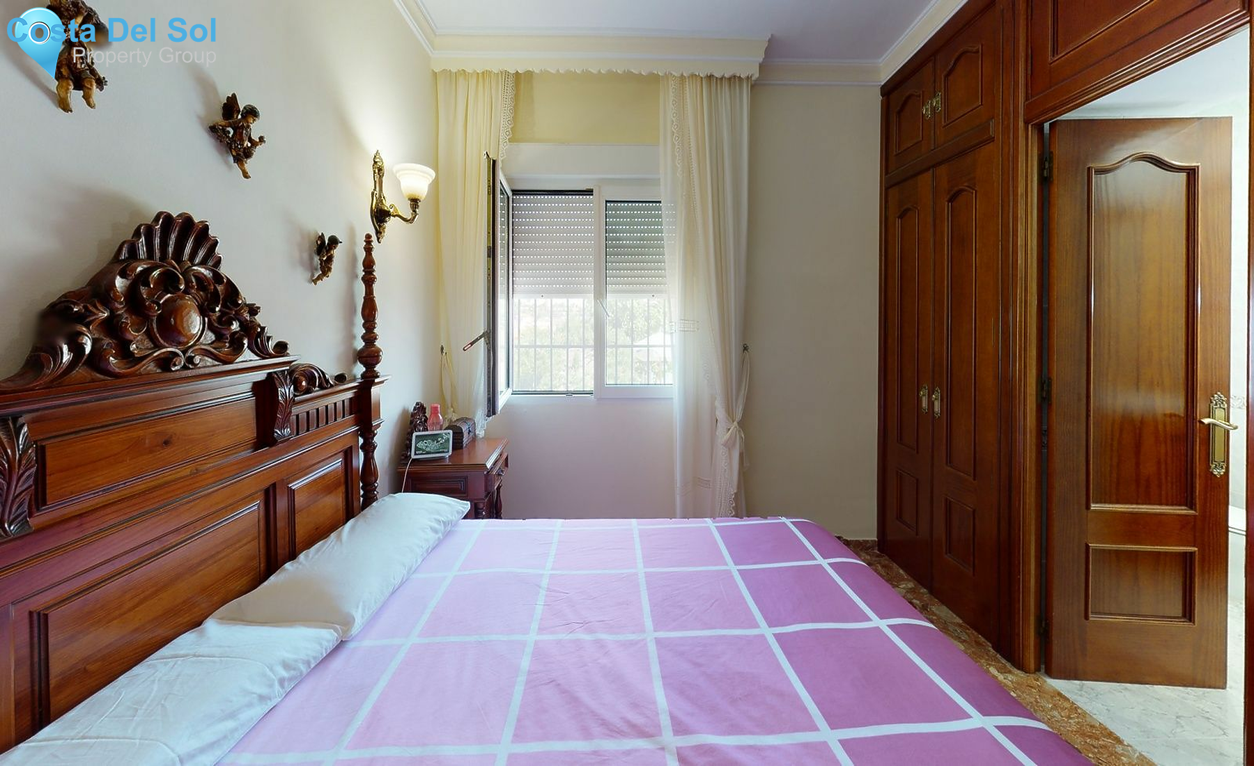 Detached Villa in Benalmadena Pueblo-1162079