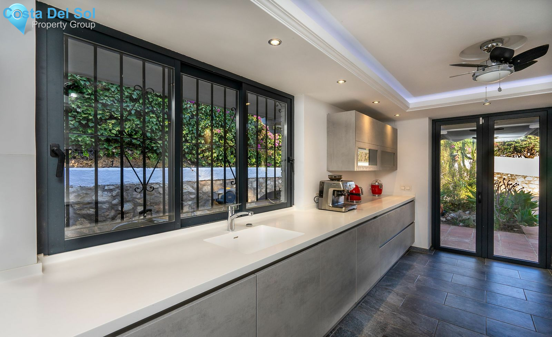 Detached Villa in Benalmadena Pueblo-1469167